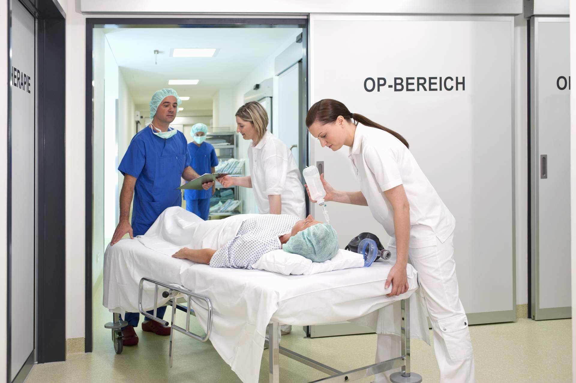 Oposiciones para trabajar en el Servicio Andaluz de Salud, con Oposiciones Prepara