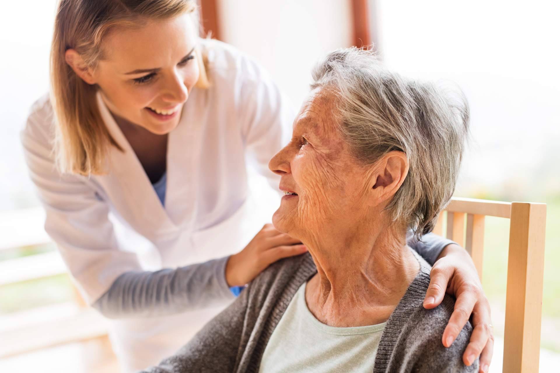Los servicios de cuidado de ancianos en Madrid de Seyer Hogar
