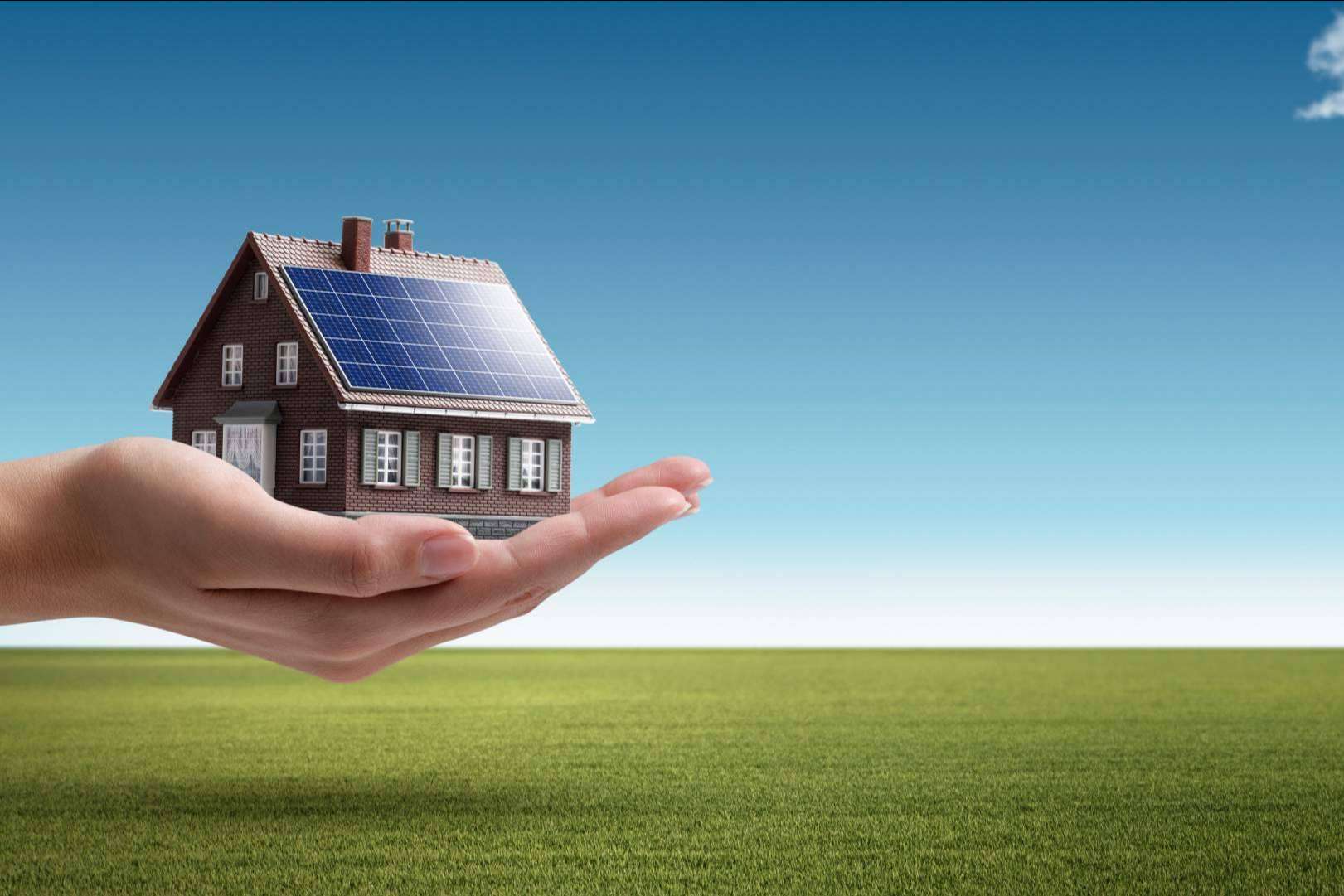 Solar Placa se especializa en la colocación de paneles solares y aerotermia