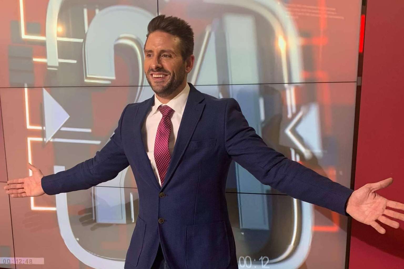 ¿Quién es el nuevo presentador de noticias de TVE, Àngel Pons?