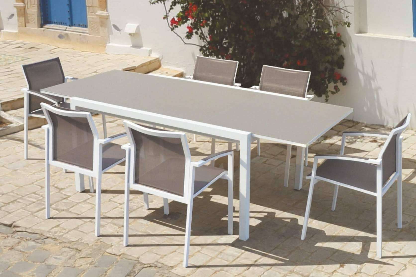 Muebles variados, con diseños acogedores adaptados a los gustos y necesidades de los clientes, en DecoraTuJardín.Com