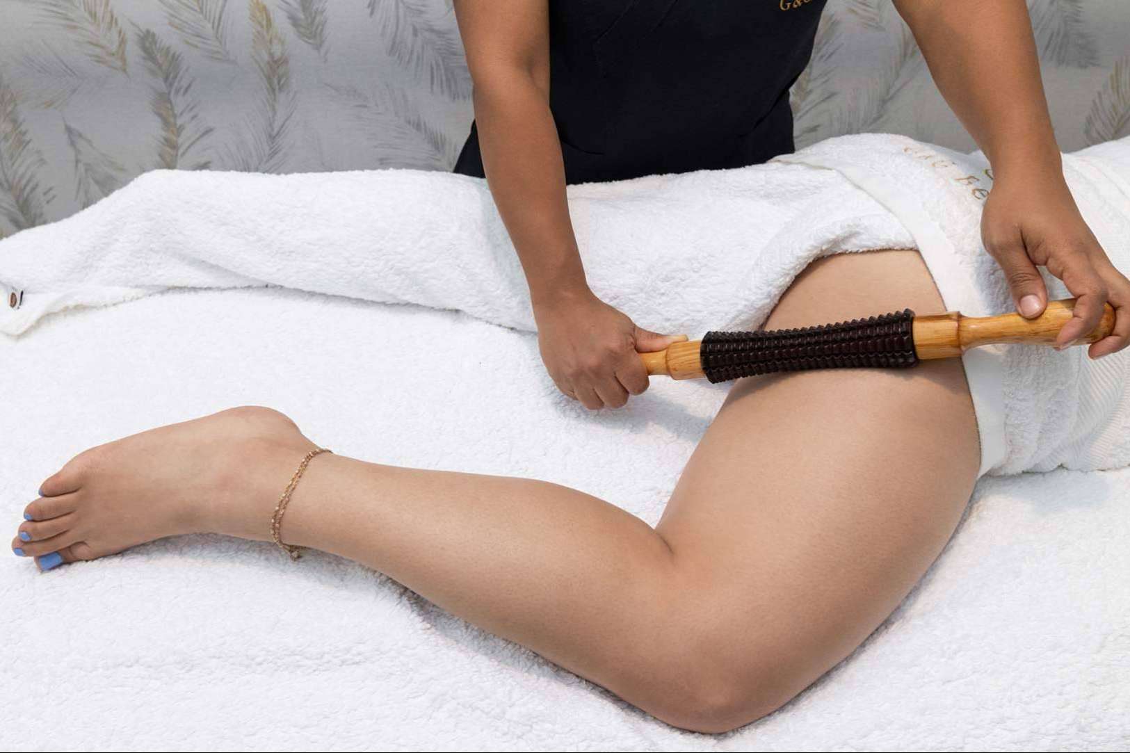 Los servicios de maderoterapida de G&G Beauty para tonificar el cuerpo