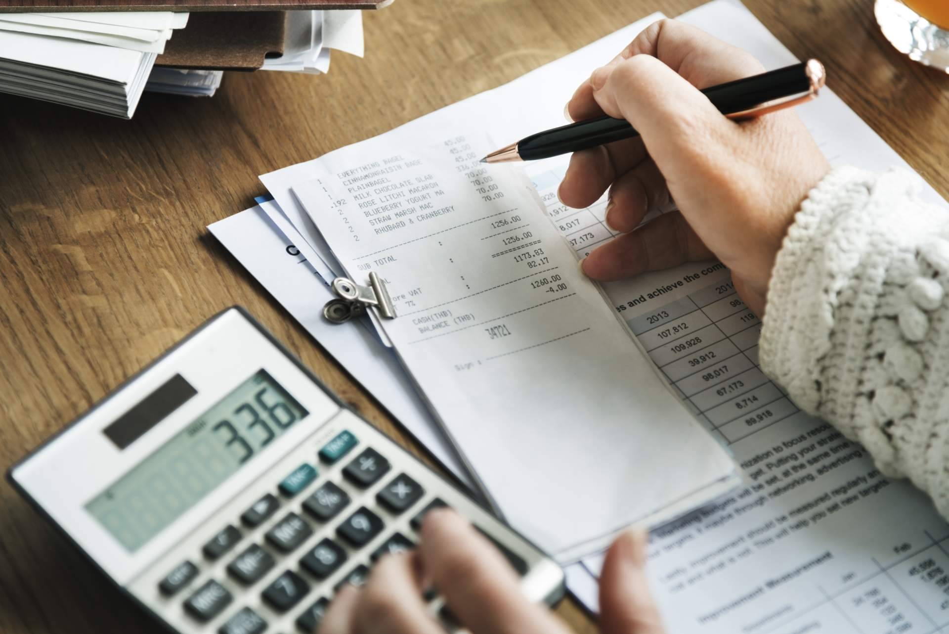 Límites de deducción del IVA español, por Marosa