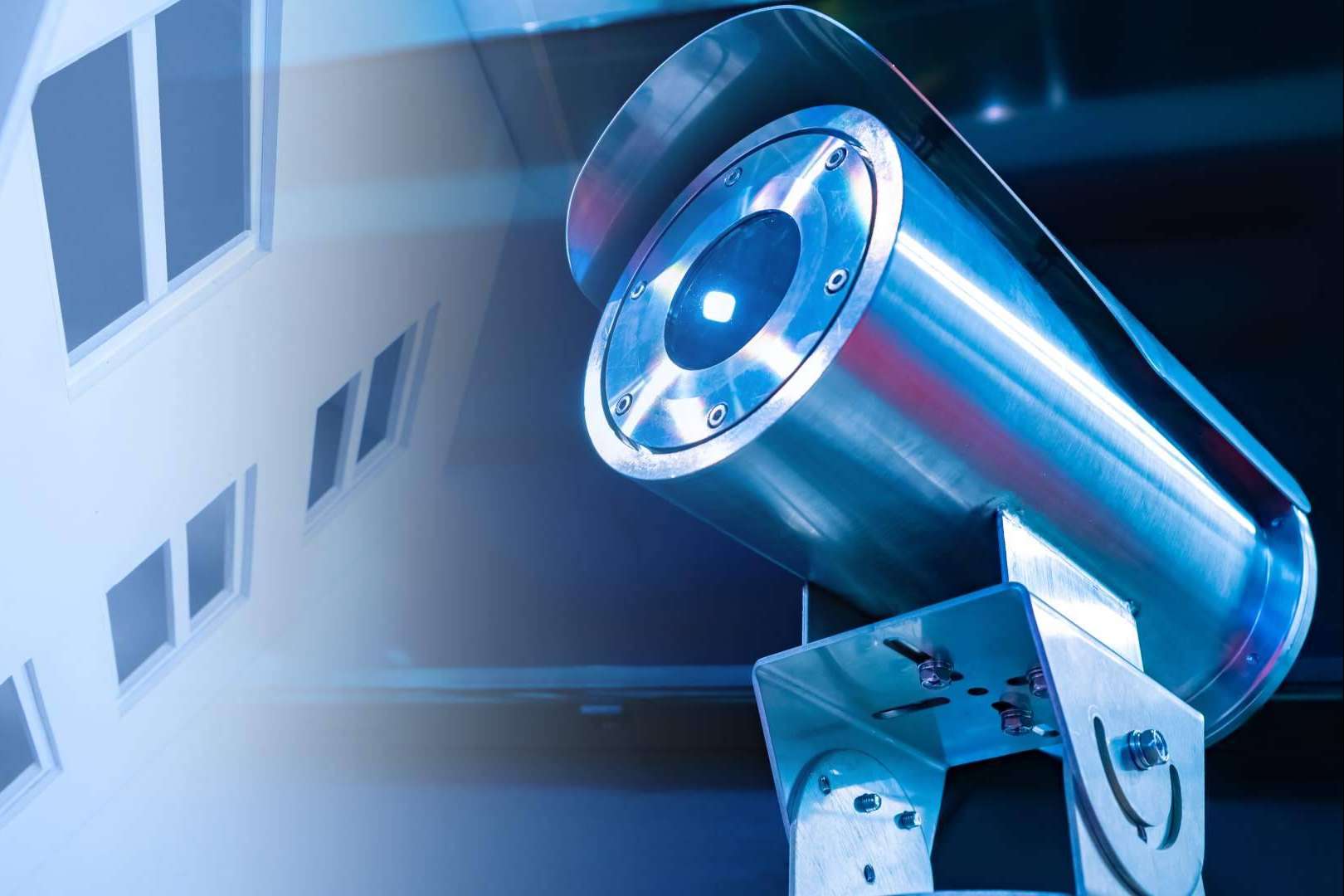 Instalar cámaras de seguridad es una alternativa adecuada para mantener los espacios vigilados