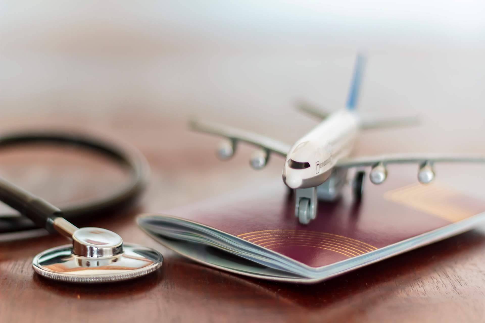 Motivos por los cuales contratar un seguro de salud para estudiantes internacionales en España, por Coverontrip