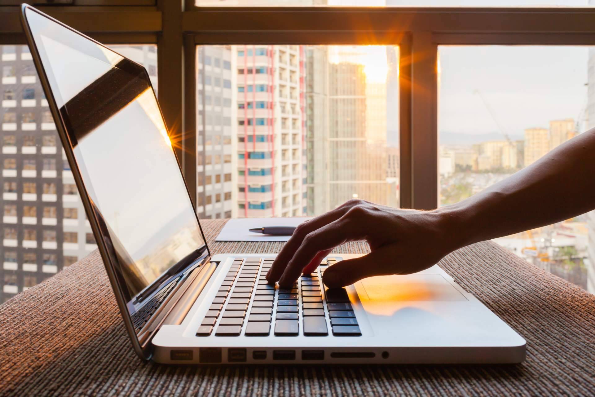 Relajatec explica cómo se puede conseguir trabajo online desde casa