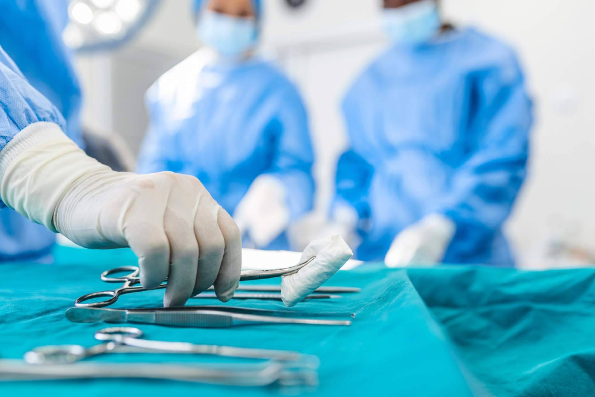 Uno de los pioneros en técnicas y cirugías de quiste pilonidal es InnovaCirugía