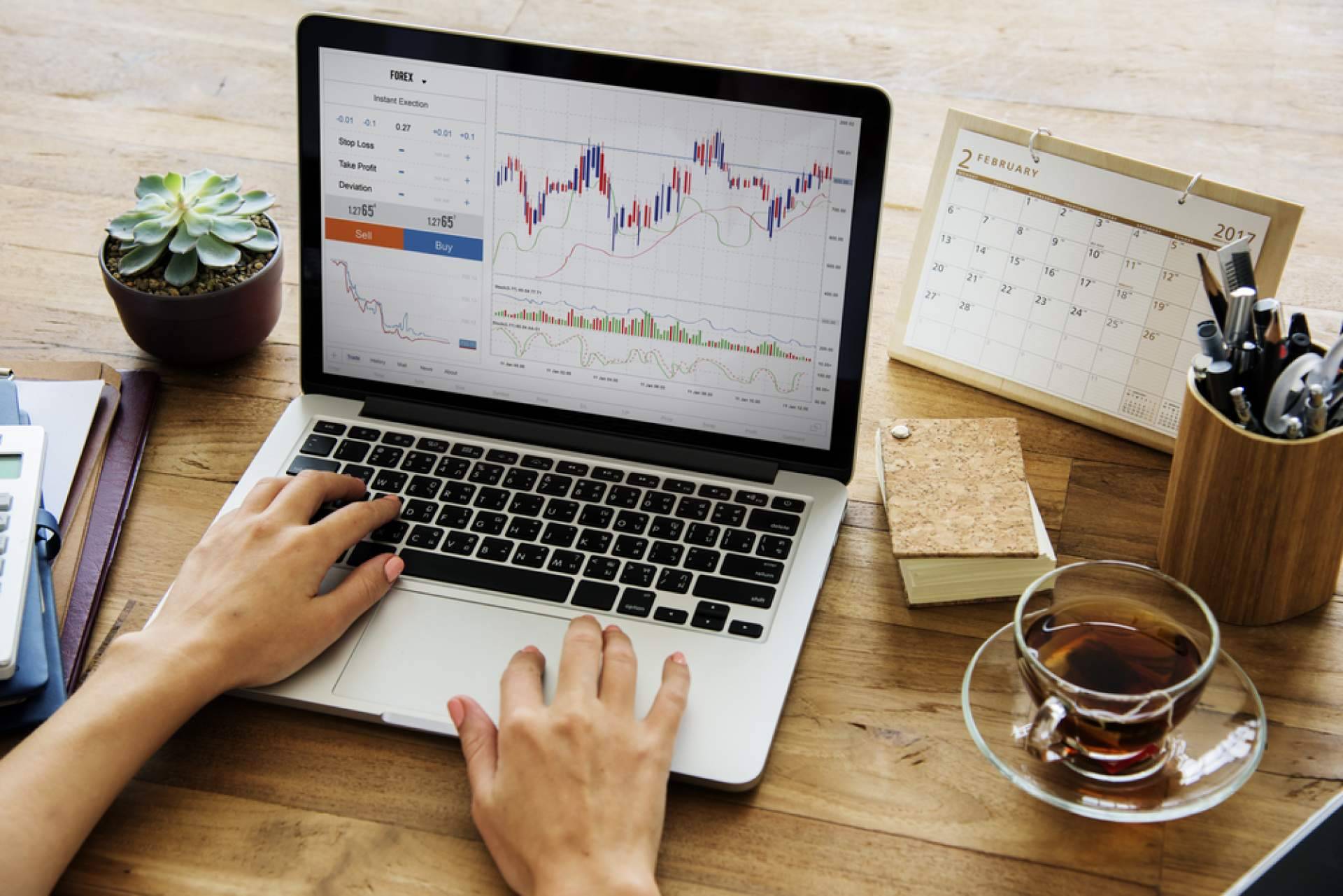 ¿Qué tipos de mercados existen y cómo funcionan? Trading Rentable con Chris lo explica