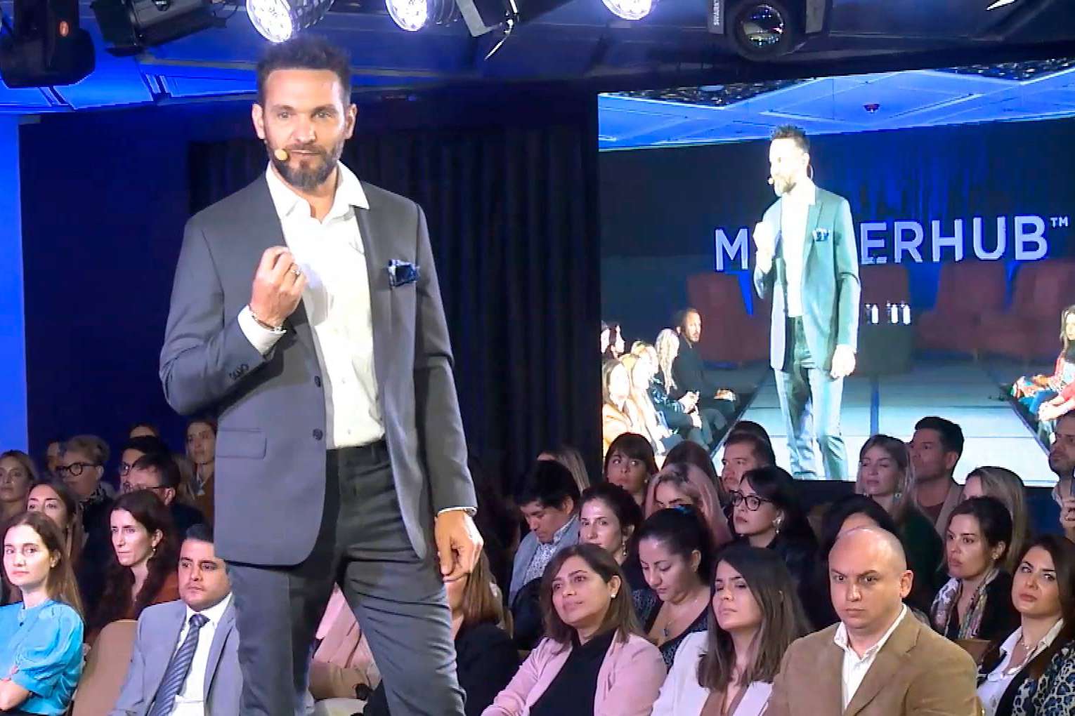 El congreso de estética llamado Masterhub, el cual ofrece formación médica, ha sido organizado por el conferencista, capacitador médico y Dr. Fernando Felice