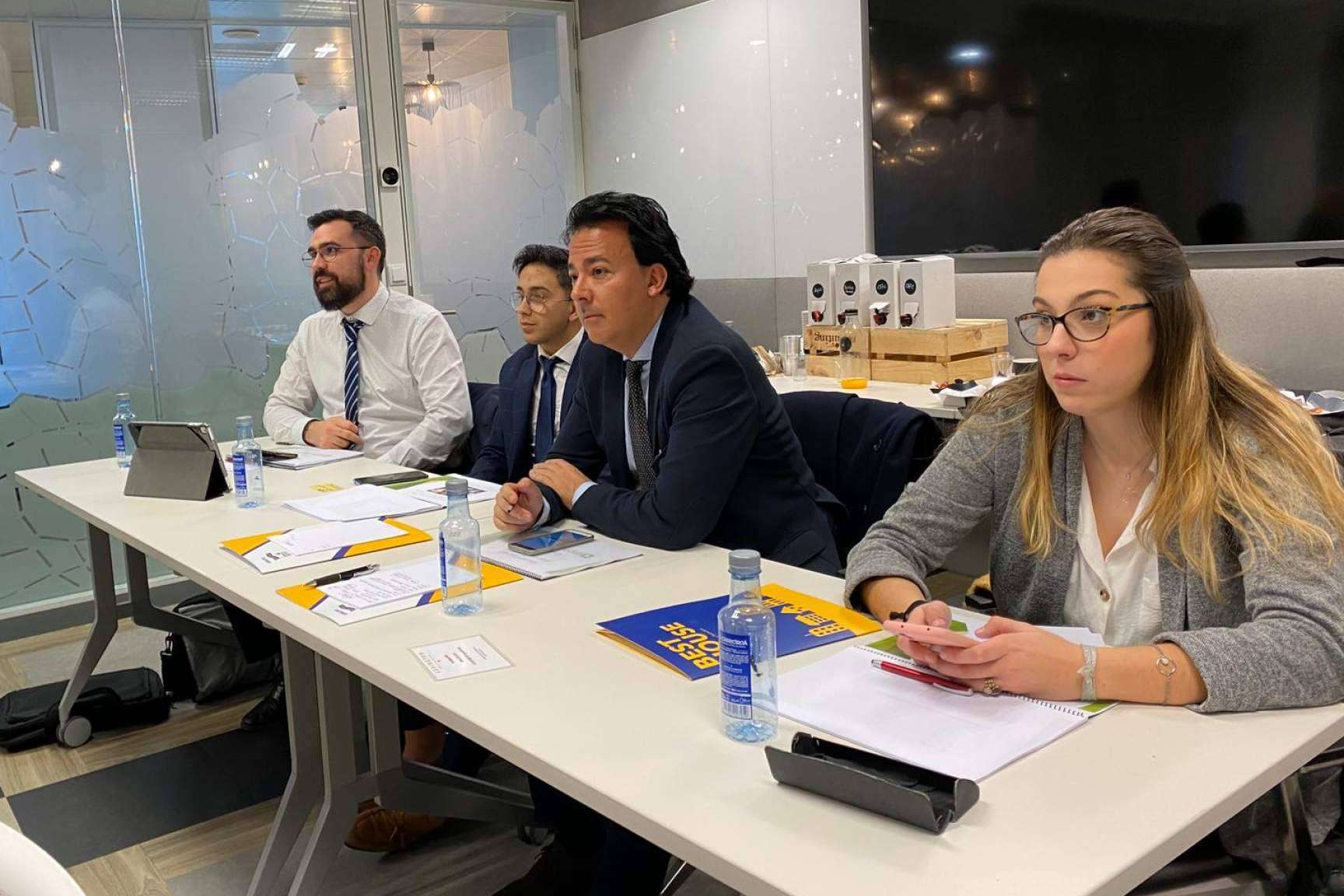 Formación continuada para hacer despegar una franquicia inmobiliaria con Best House