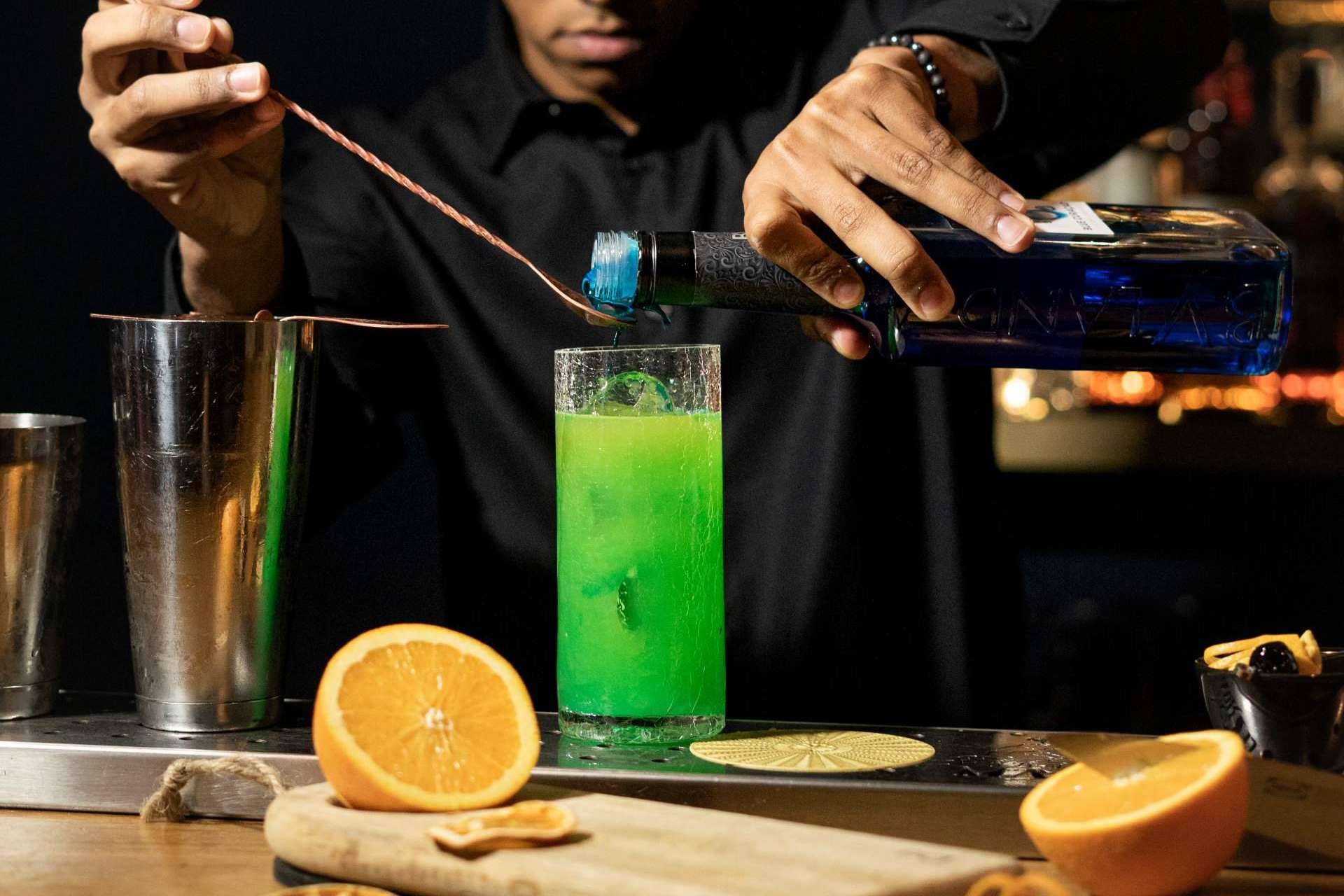 Beneficios de formarse como bartender profesional en la Escuela Coctelería de Madrid
