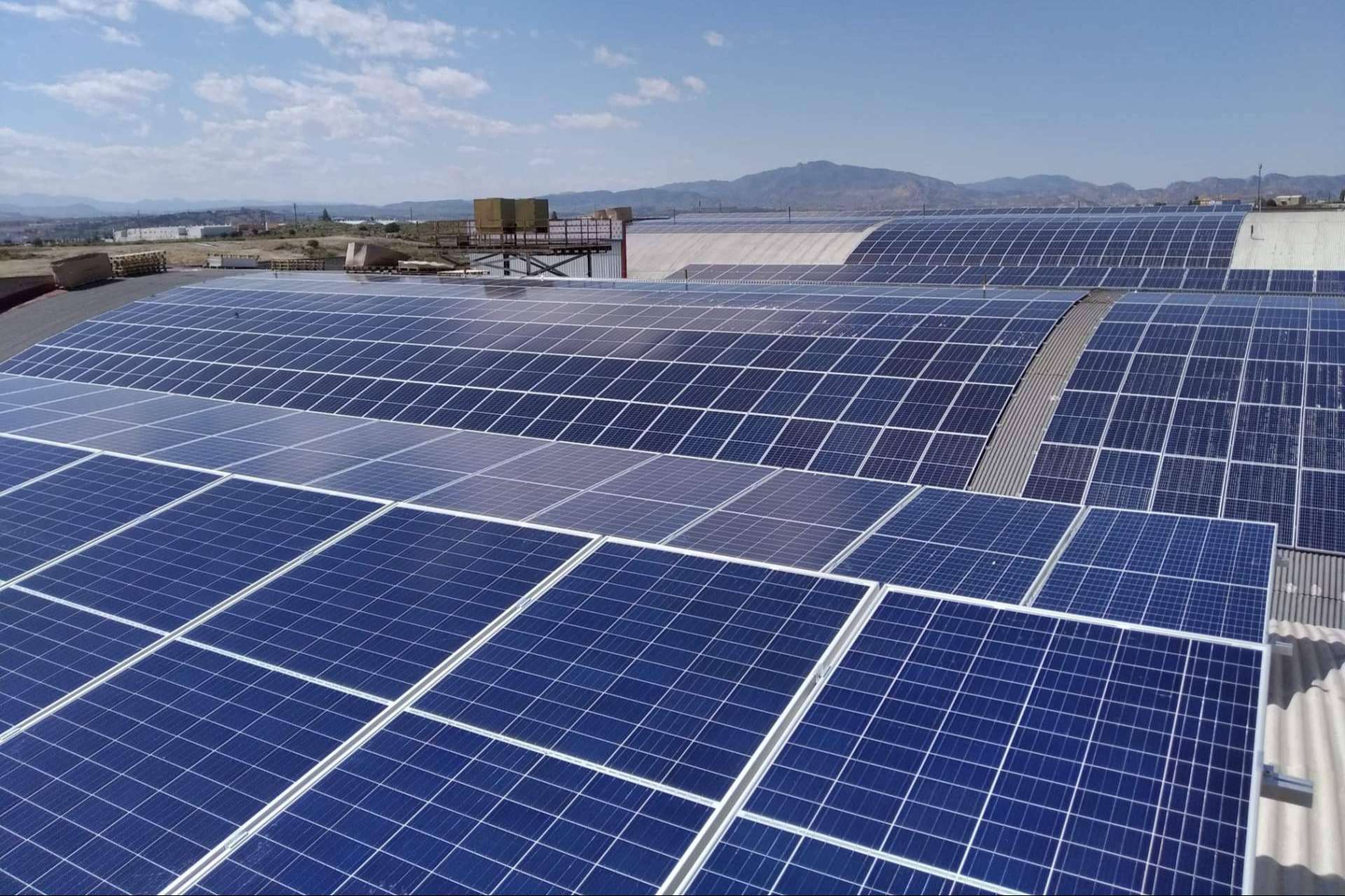 La empresa de grandes instalaciones solares, Nextenergy, está comprometida con el medioambiente
