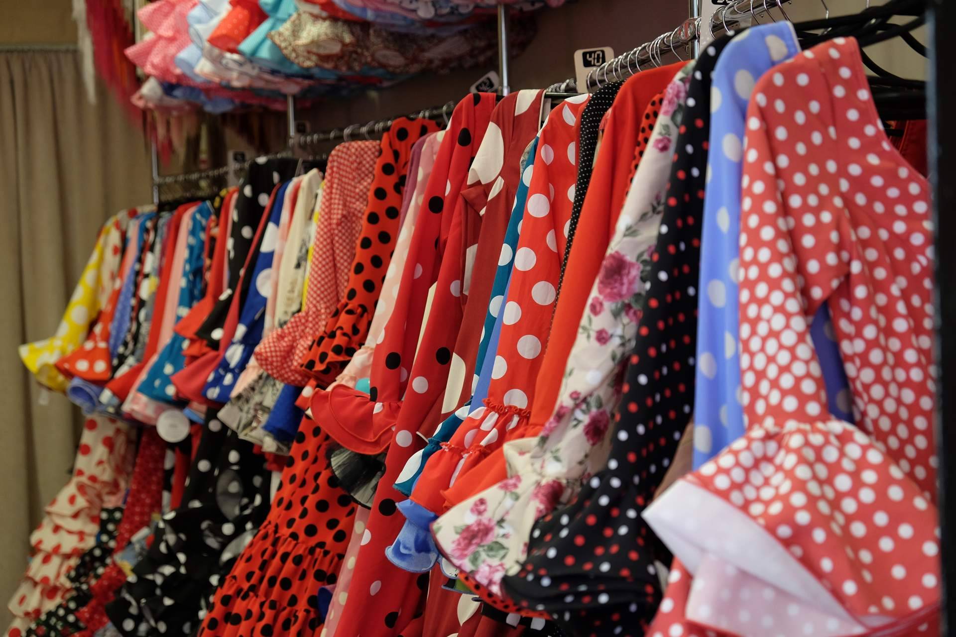 La nueva colección de trajes de flamenca 2023 de la tienda Viva La Feria