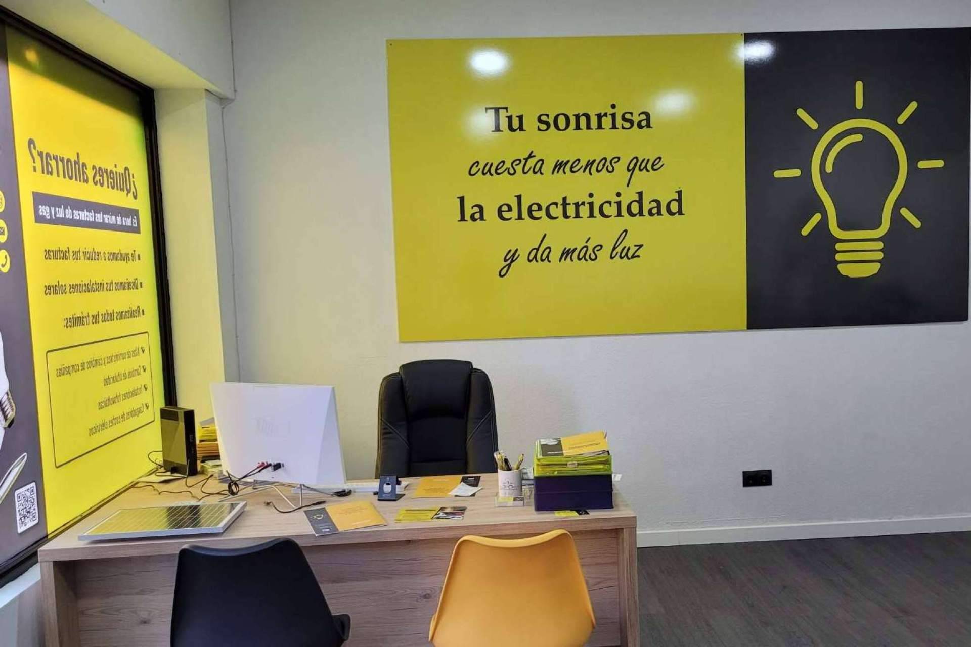 Batería virtual y hucha solar gracias a las placas solares de Descuentos En Luz