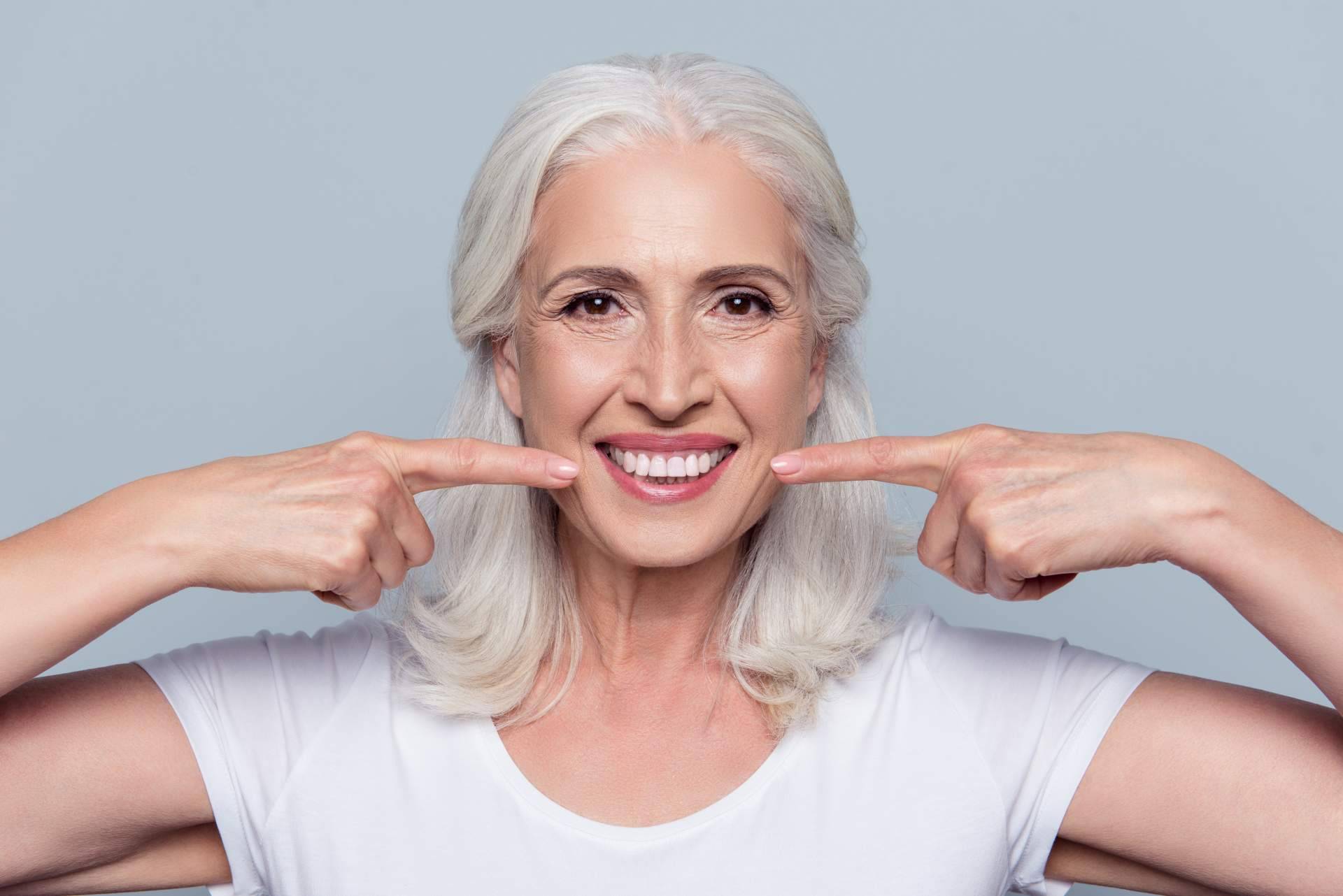 ¿Por qué cada vez más pacientes optan por los implantes dentales All-on-4 de Clínica Dental Delgado?