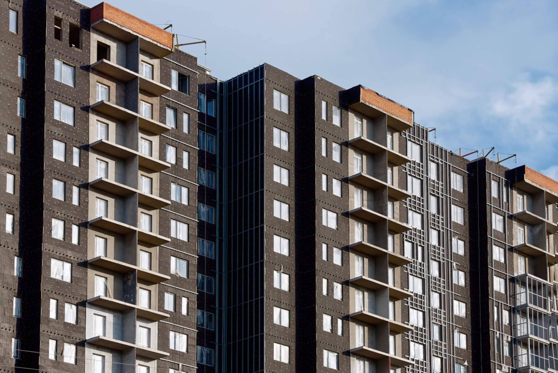 Las ventajas de rehabilitar edificios, con SATE Mediterráneo