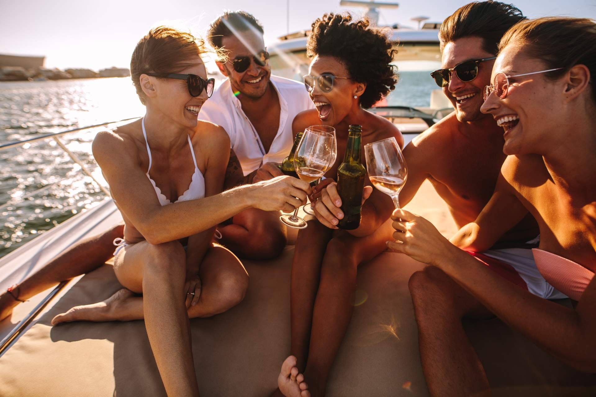 Despedidas Salou, fiestas temáticas de despedida para disfrutar en grupo
