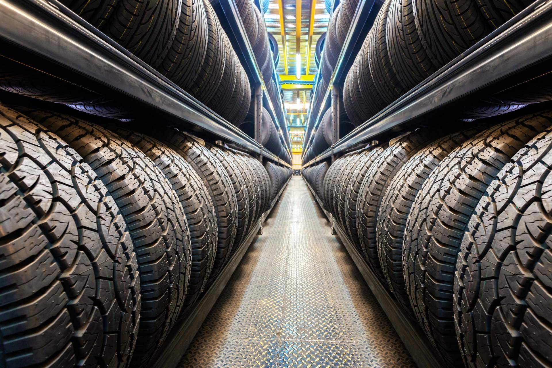 Los talleres BlackTire ya disponen de los neumáticos N´FERA Sport y N´BLUE de Nexen
