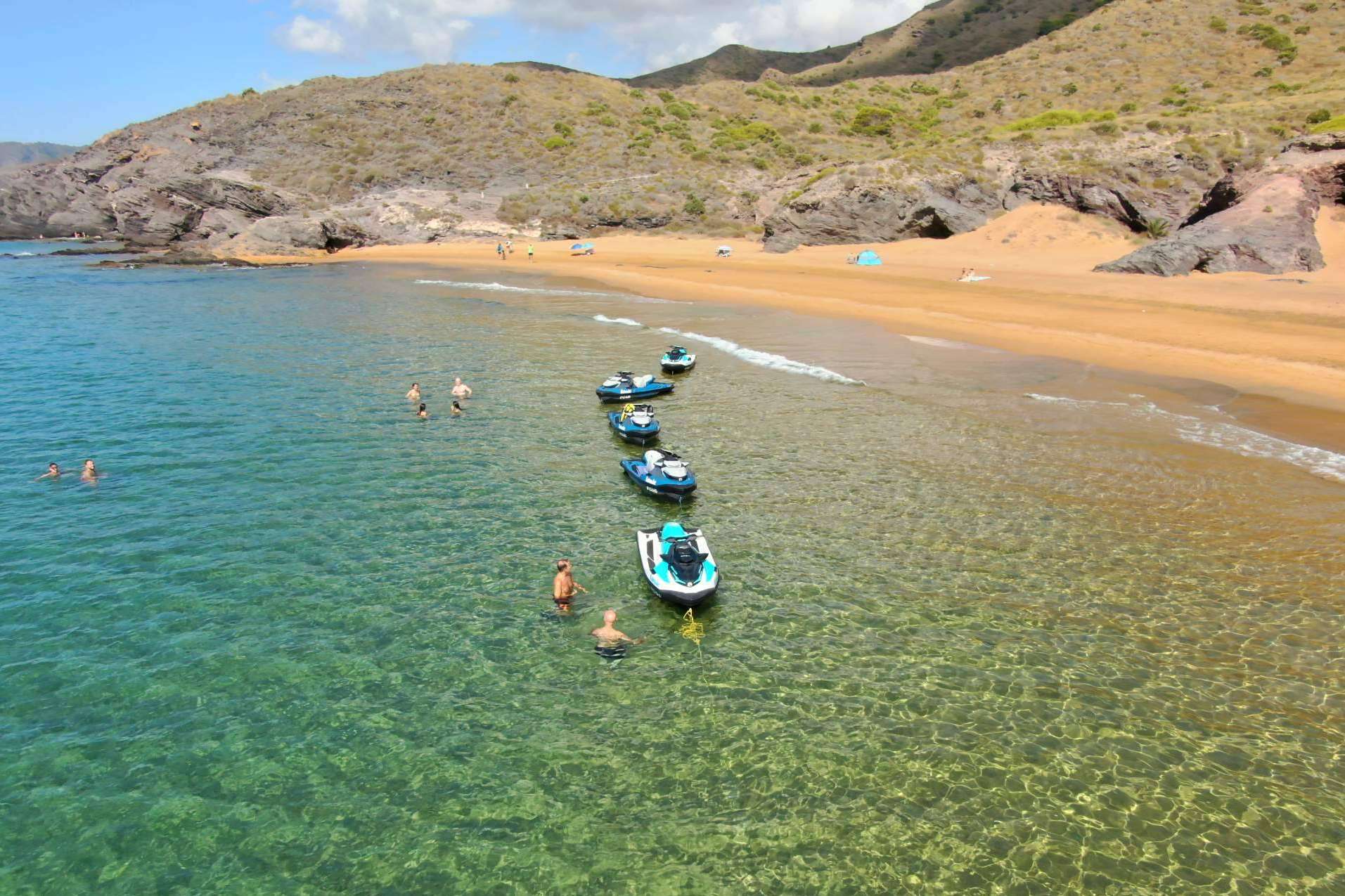 El nacimiento y alquiler motos de agua en La Manga con Kalima Charter