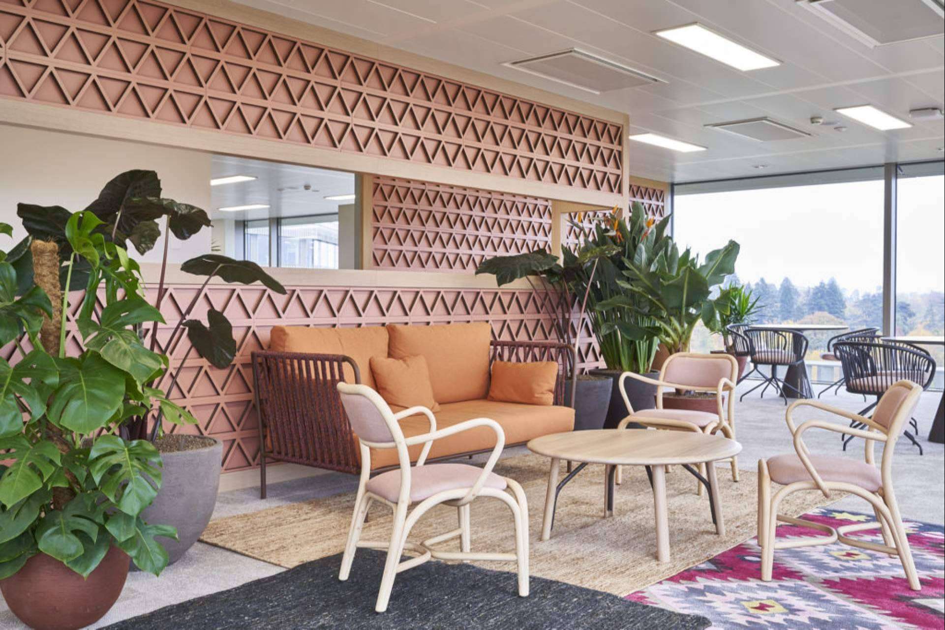 Diseño de interiores sostenible con Mister Karton