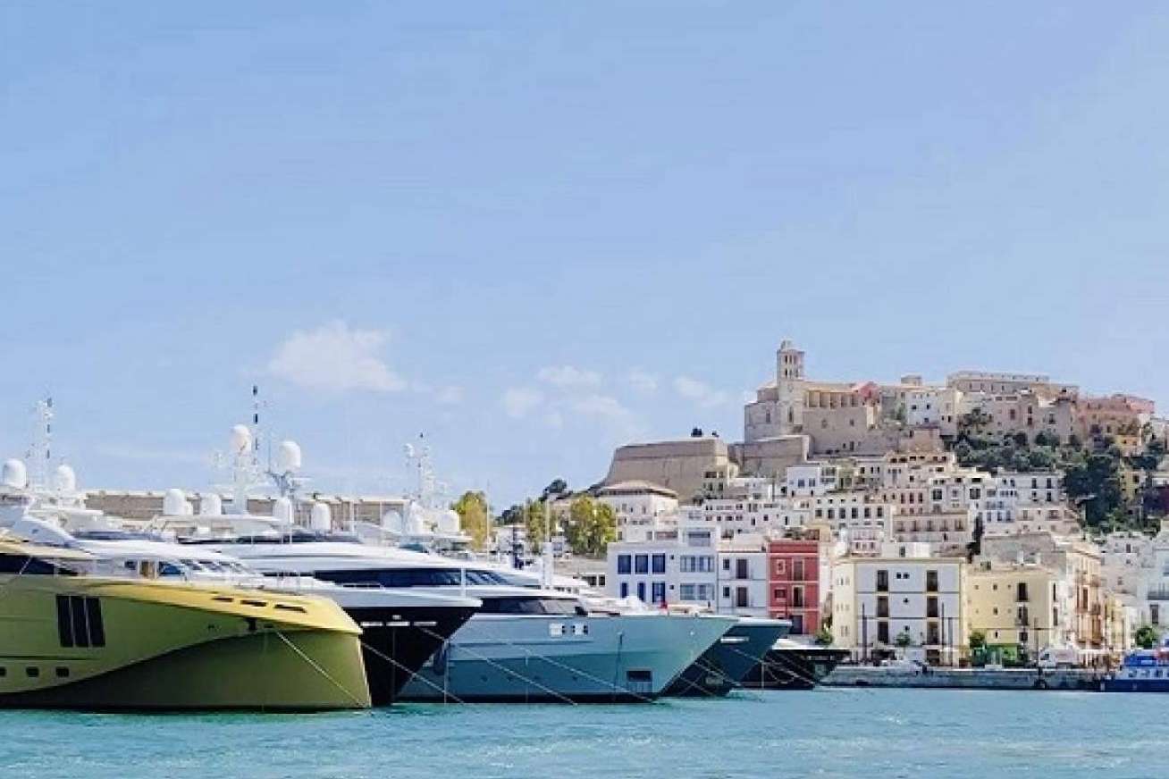 Alquiler de barcos, veleros, catamaranes y yates en Ibiza y Formentera