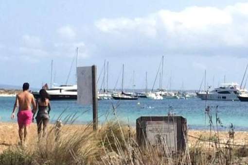 Un día en barco en Ibiza, más de 30 años de trayectoria, Navega por Ibiza