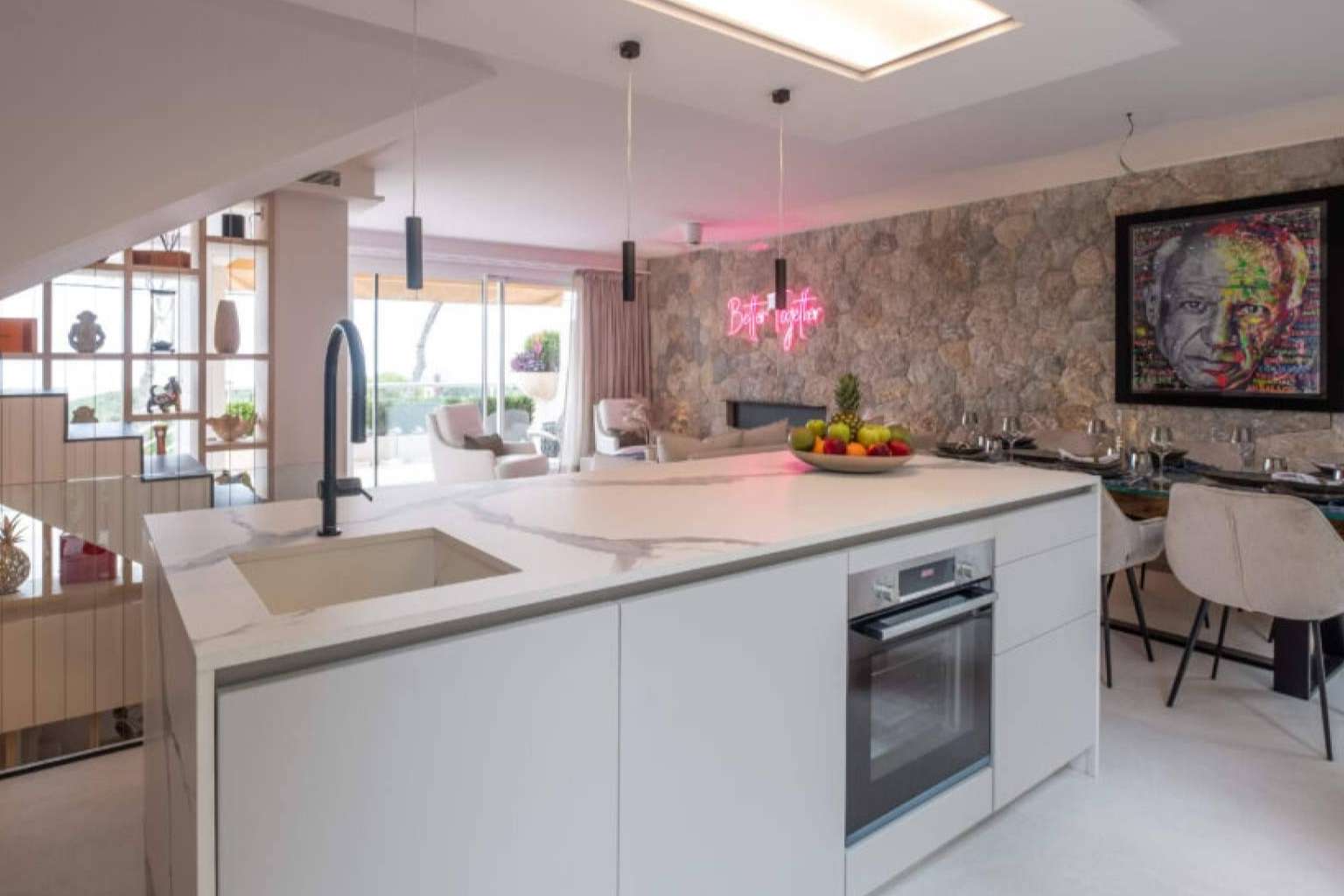 Las cocinas invisibles son la nueva tendencia en el mundo del interiorismo, con Davinia