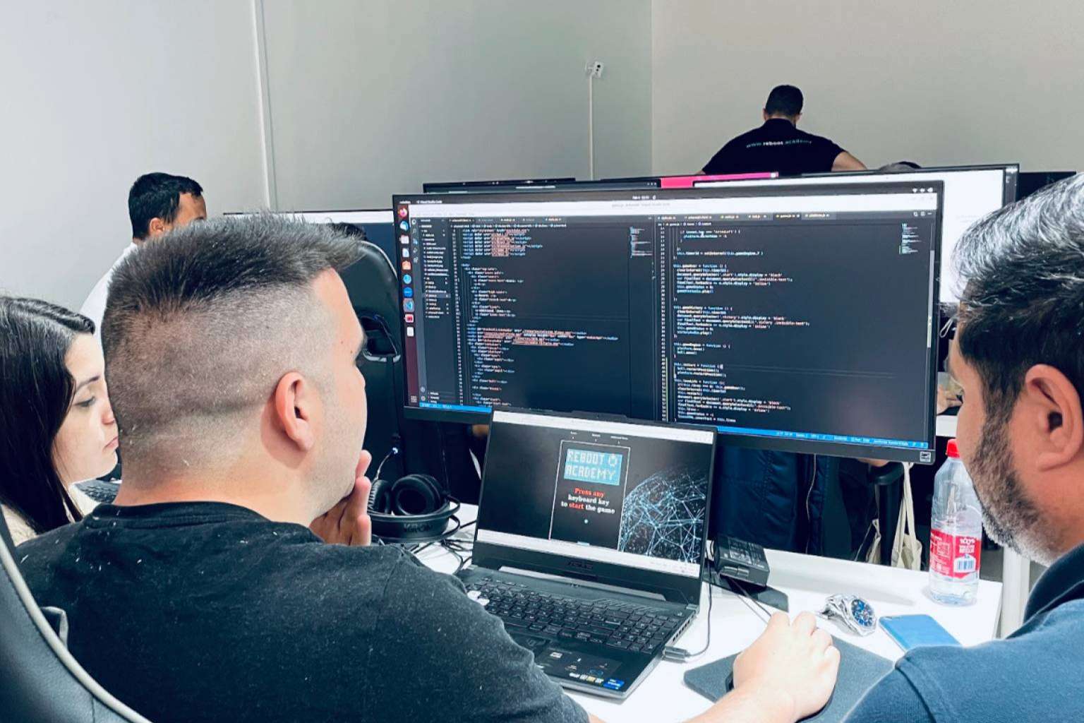 La empresa Reboot Academy es experta en formación tecnológica