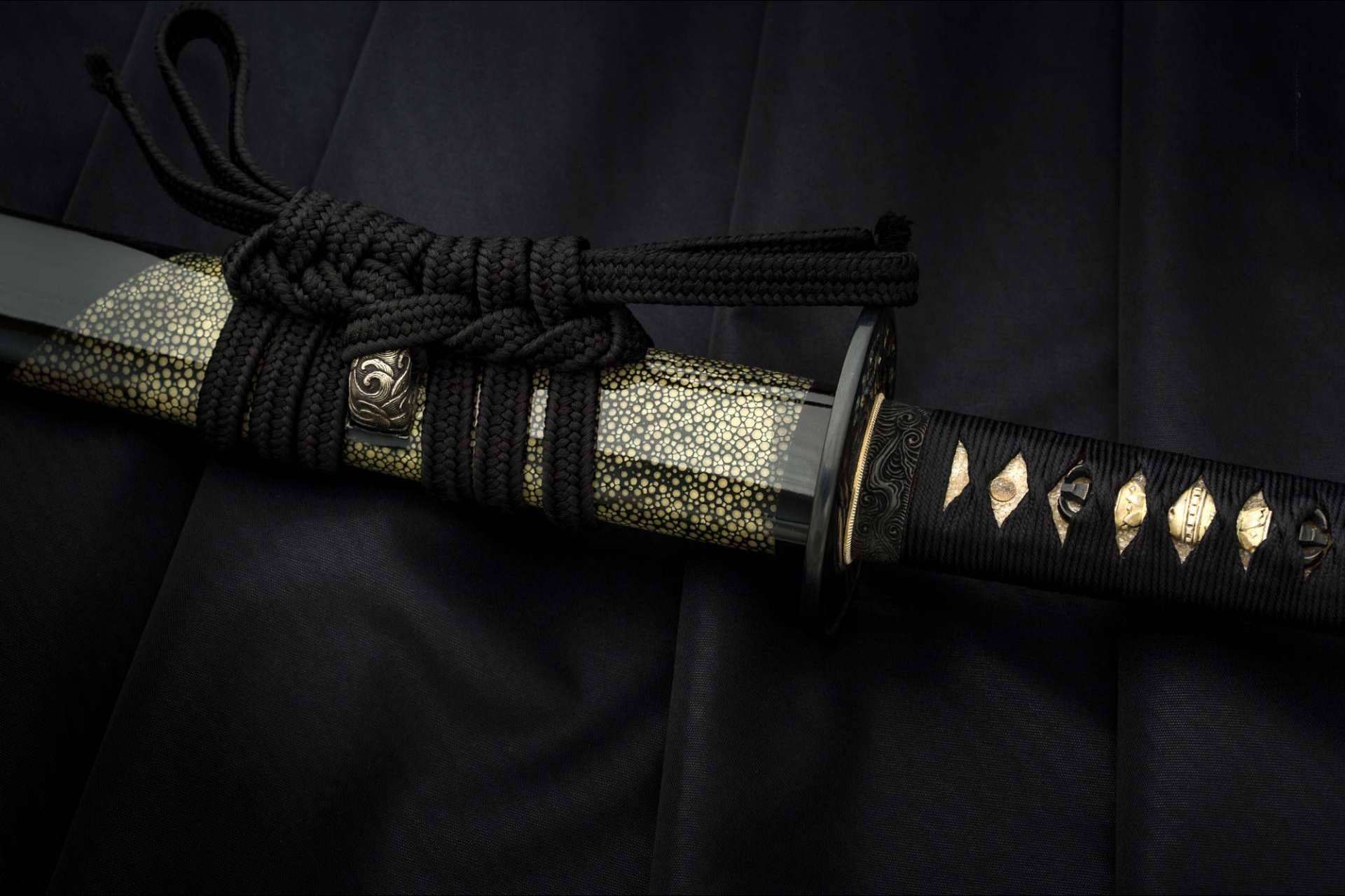 La posibilidad de adquirir modelos personalizados de katana, disponible en Katanamart