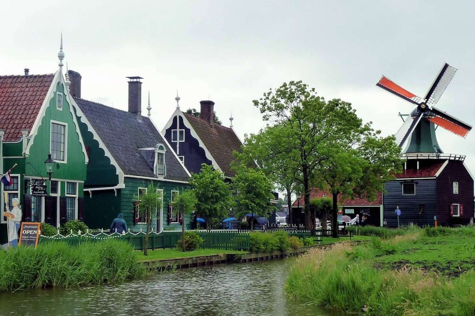 ¿Por qué hacer la excursión a Volendam que propone Vero4travel?