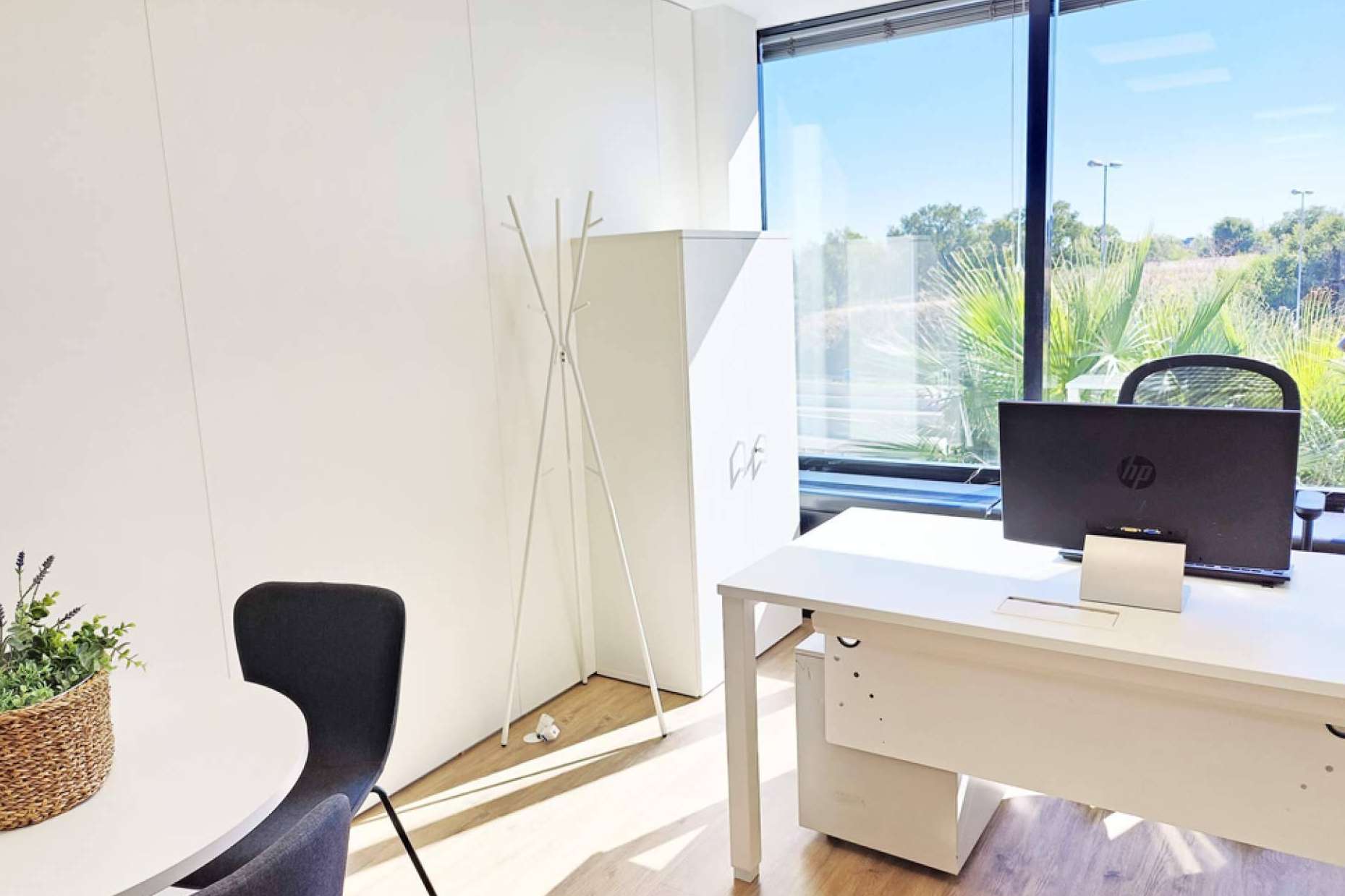 Alquiler de oficinas para empresas en Madrid, con el servicio de Atrium
