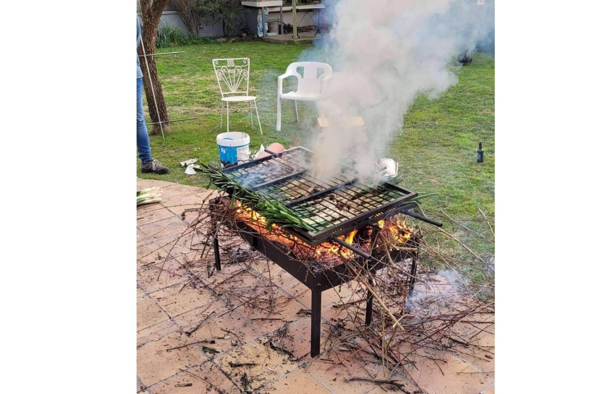 ¿Cómo preparar calçots en la parrilla?, por Gaudir amb Foc