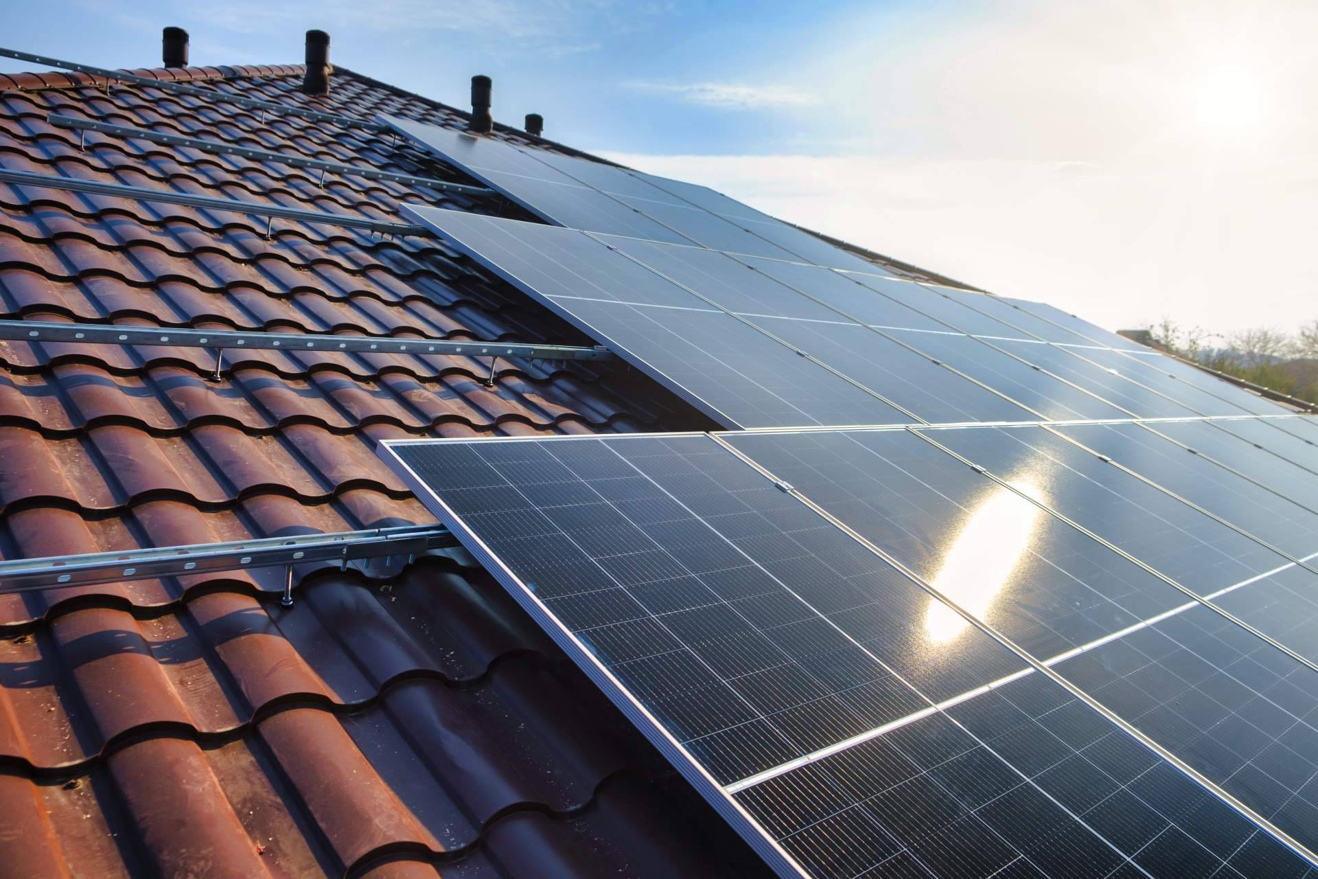 Tomca-Solar dispone de un equipo profesional y experimentado en consultoría energética que invita a unirse a la fotovoltaica
