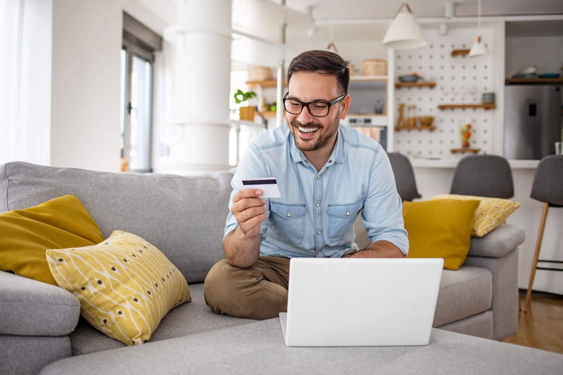 ¿Qué servicios ofrece Javier Valero? Un experto en PrestaShop