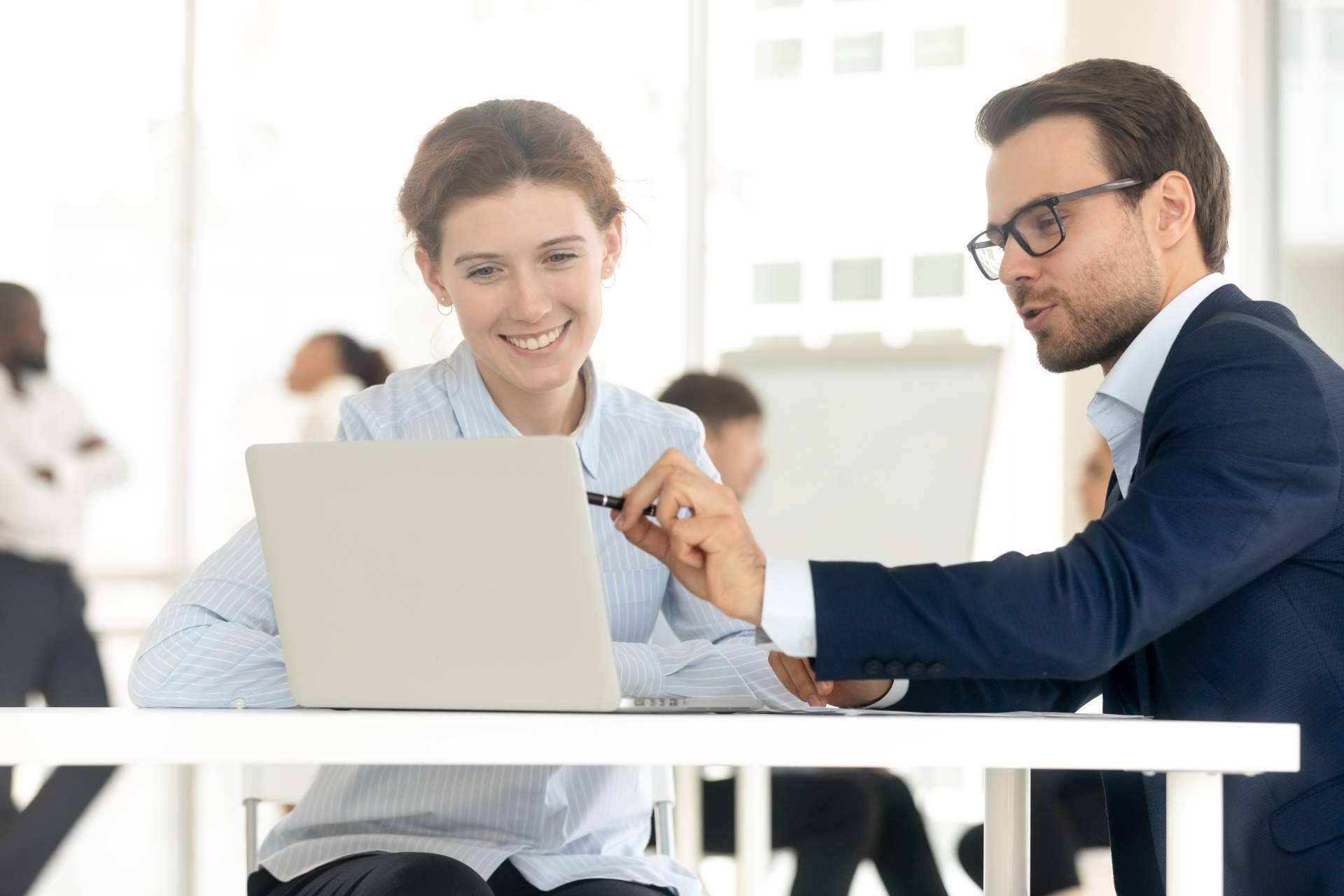 ¿En qué consiste el curso agente inmobiliario de Surge?