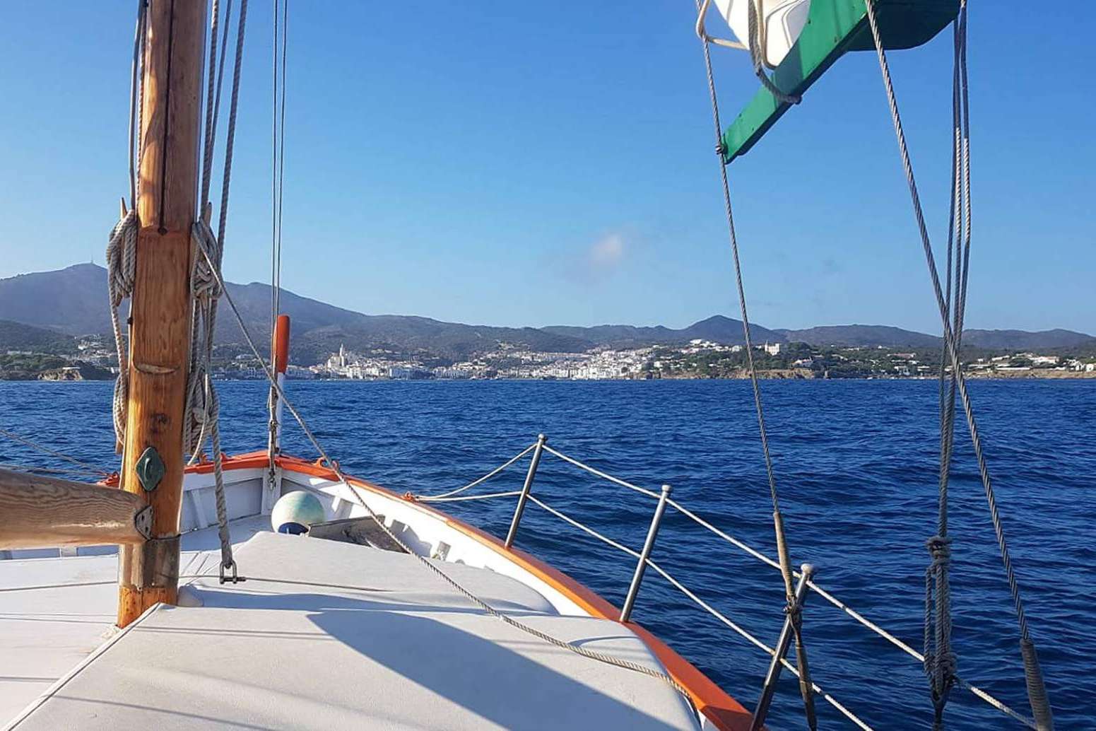 La venta de embarcaciones de la empresa Motonàutica Manel en Cadaqués y sus beneficios