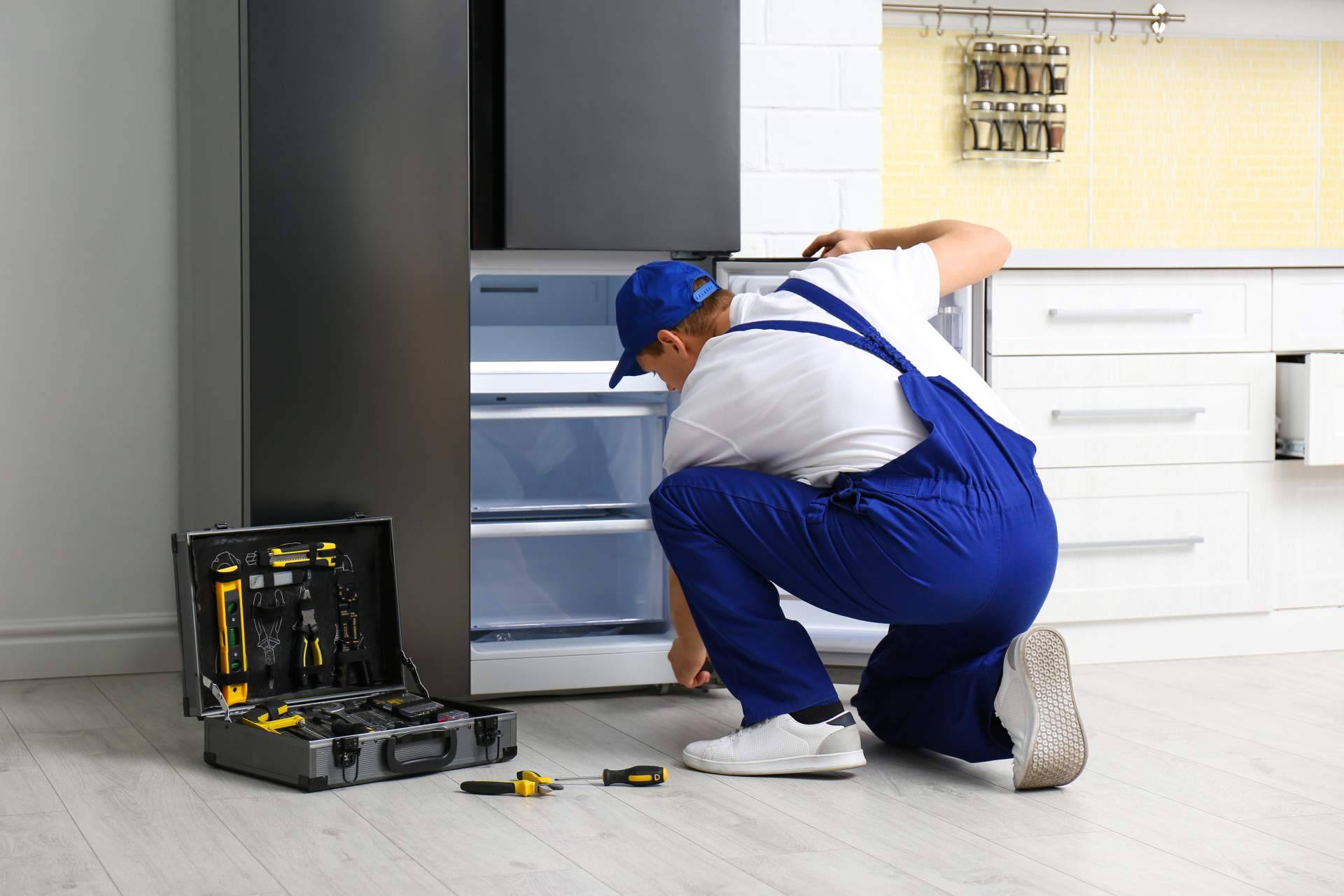 La experiencia del equipo de Servicio Técnico AEG Burgos en reparaciones de frigoríficos