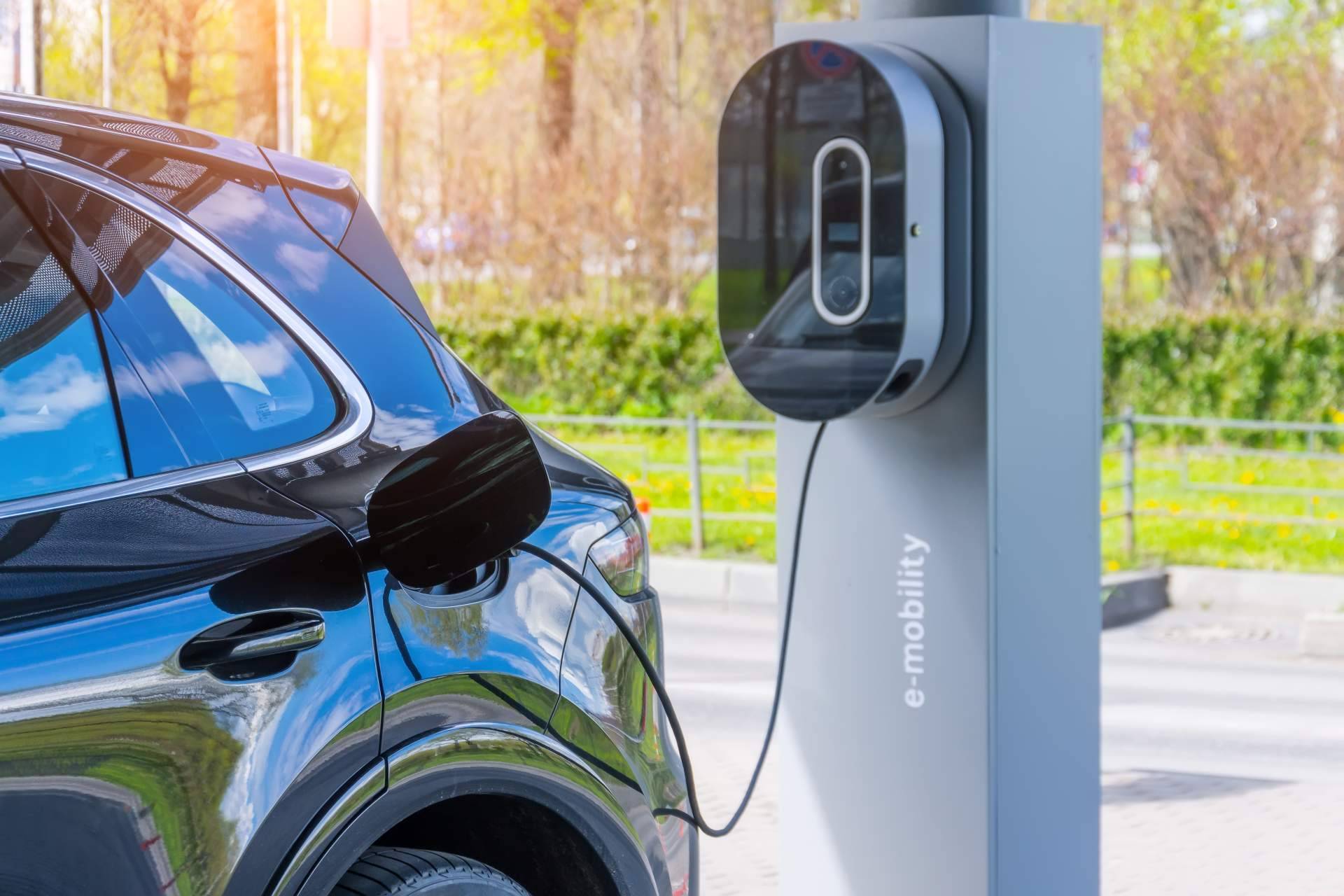 La empresa Evectra impulsa la movilidad eléctrica y celebra su 10º aniversario este mes de mayo