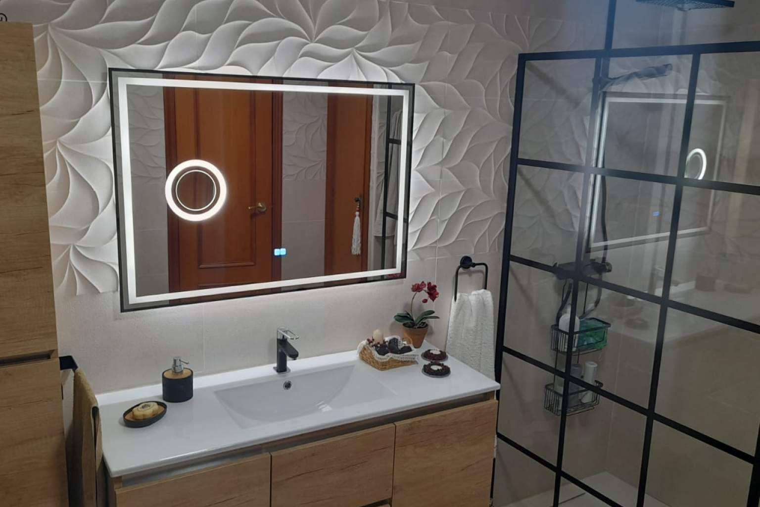 Los espejos para baño con luz de calidad de EspejoLED