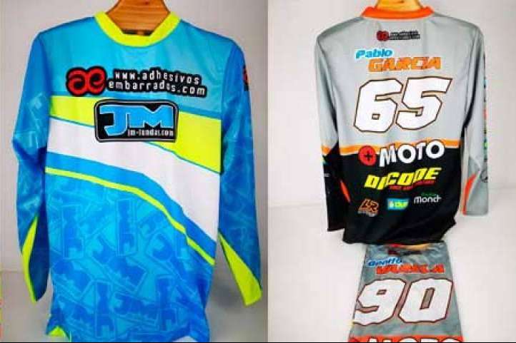 ADHESIVOSEMBARRADOS y sus camisetas off road