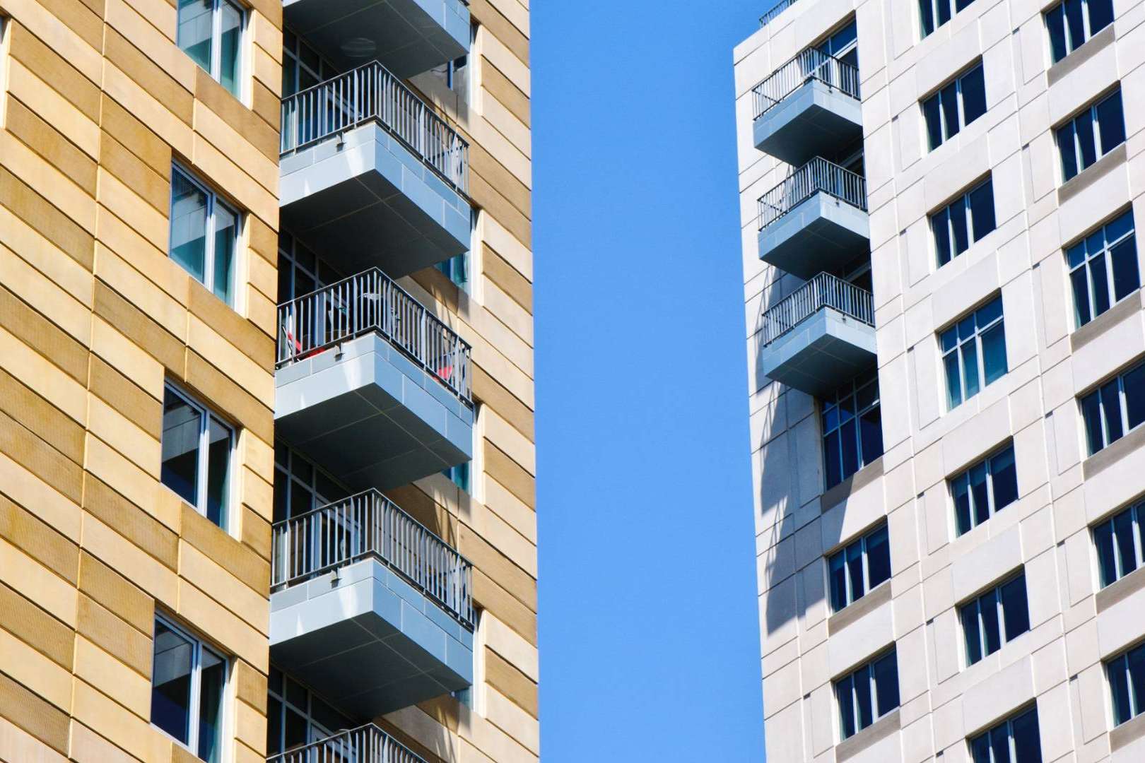 Limpieza con vapor a alta presión, la técnica innovadora de Galvan Lacados para comunidades y edificios de viviendas