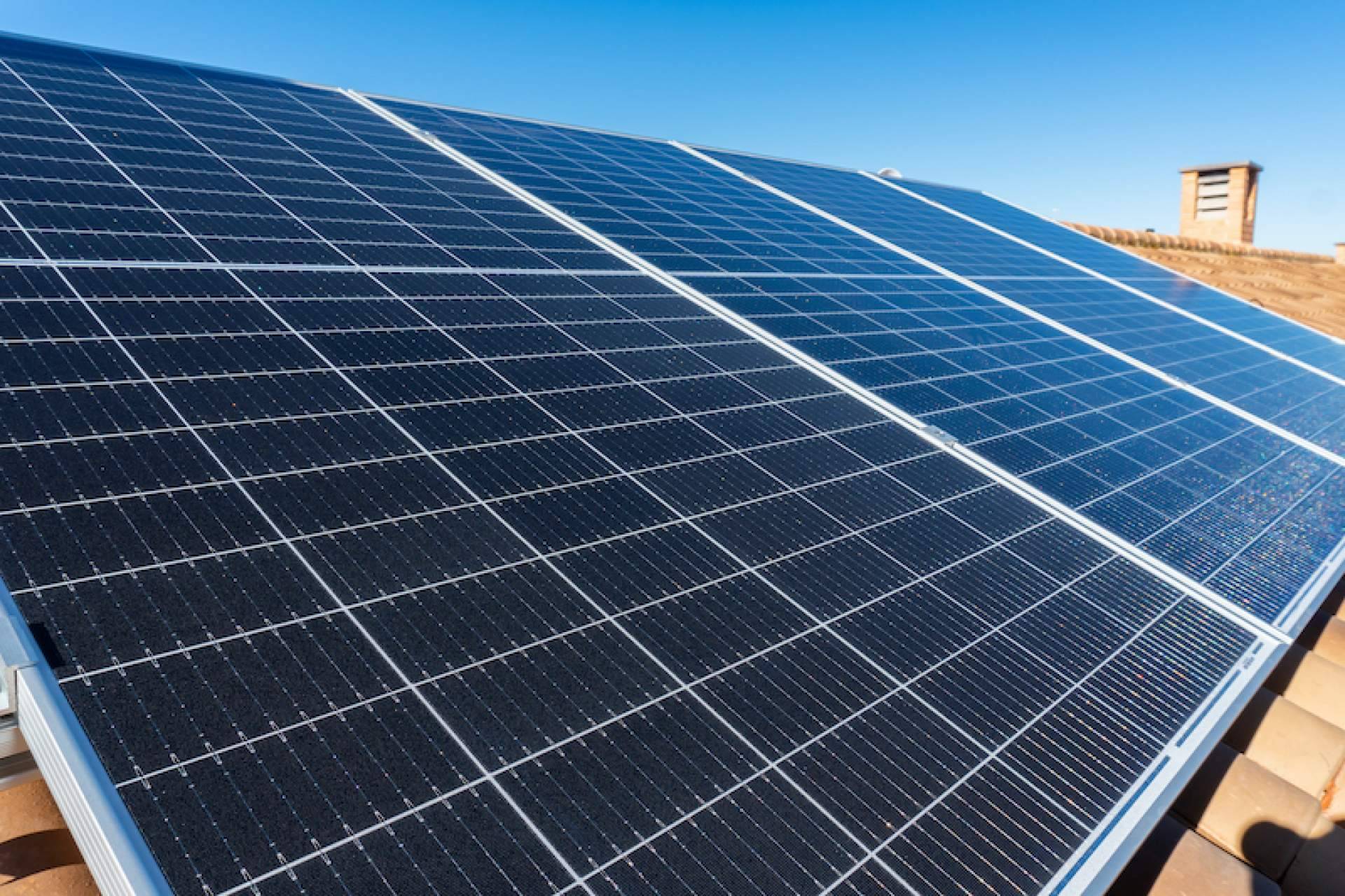 ¿Cuáles son los beneficios de las placas solares en Ciudad Real?, de la mano de Amagi Solar