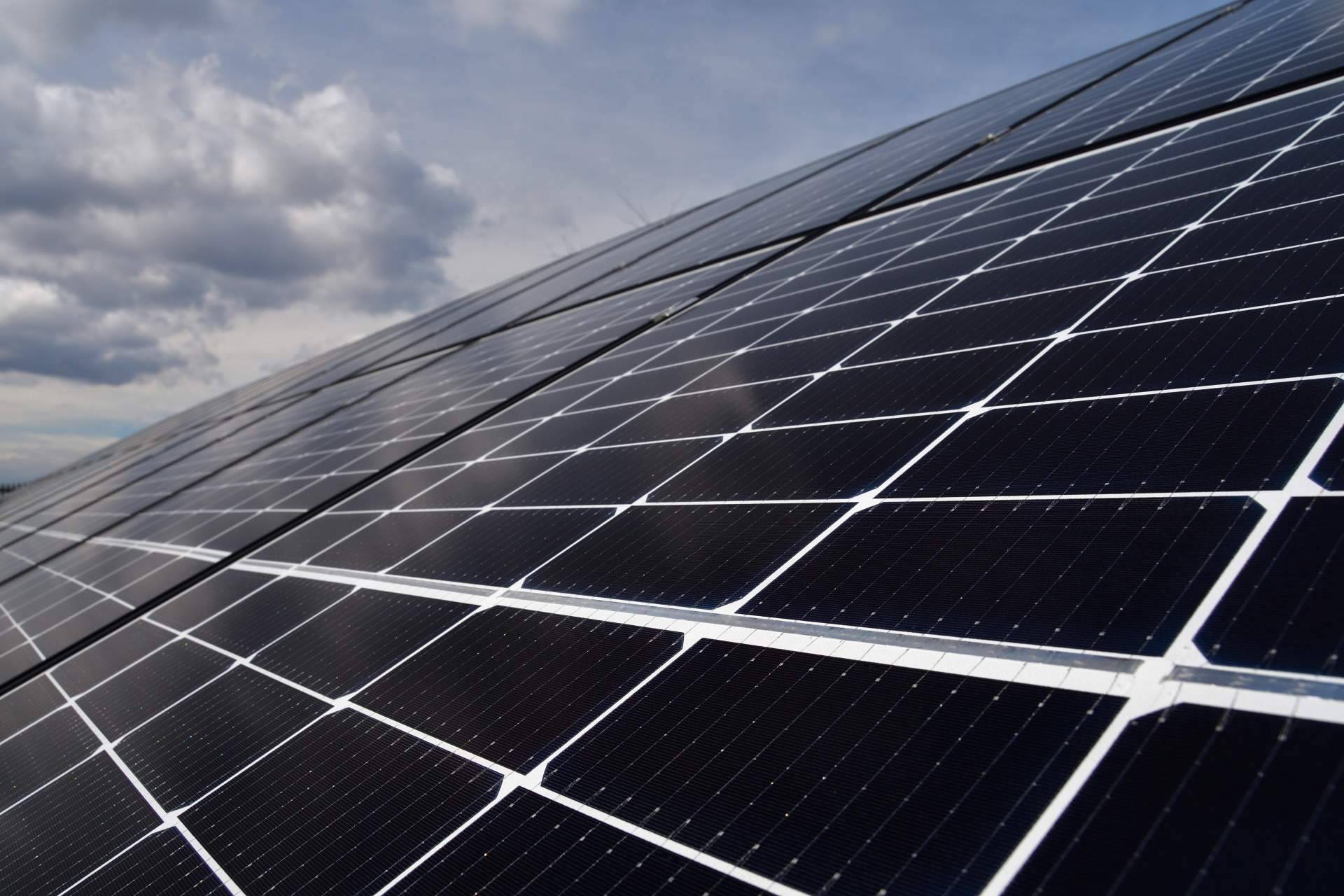 Aprovechar al máximo la energía solar con la batería virtual de Factorenergía
