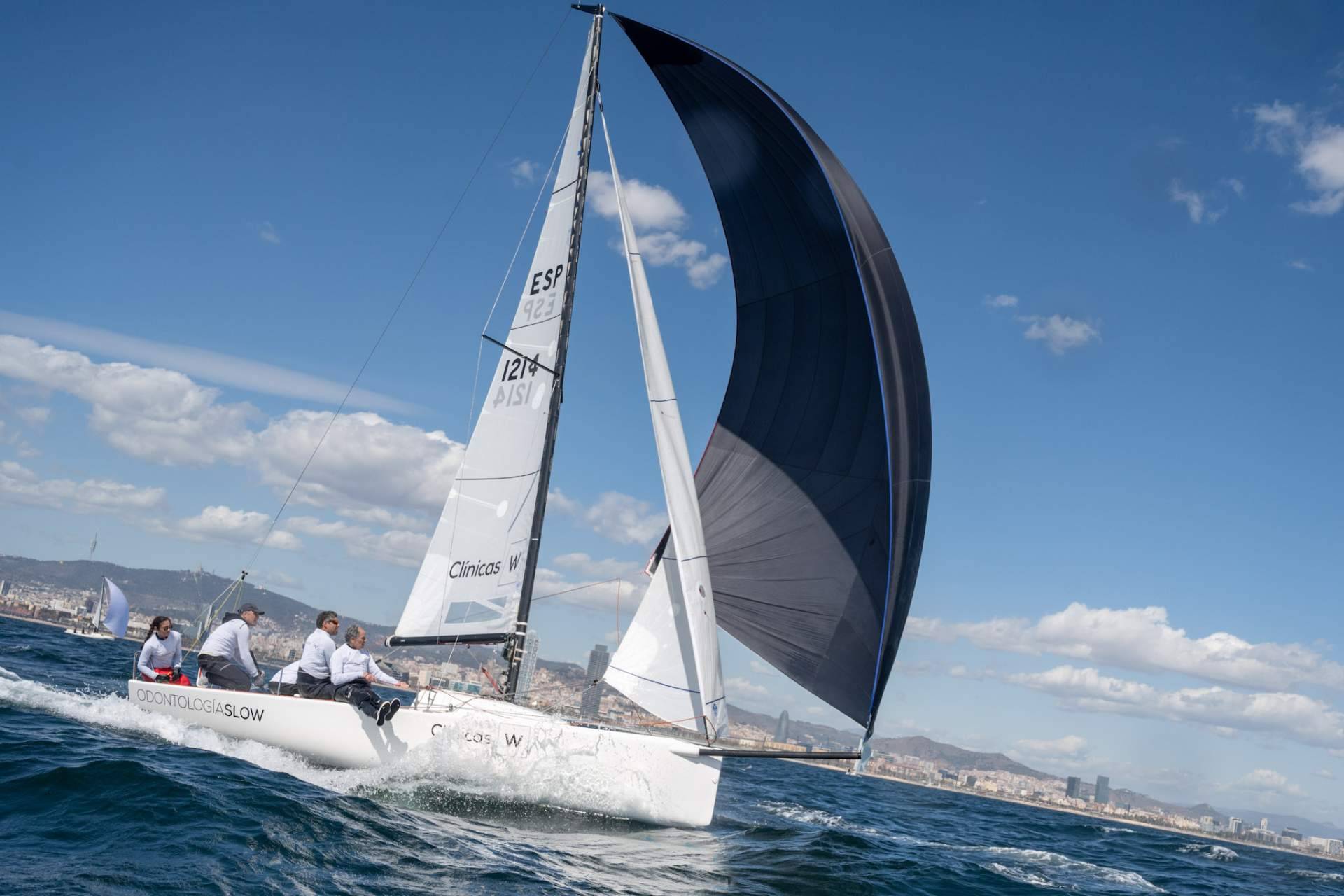 Buenas sensaciones para Clínicas W en el Campeonato de España de J70 en La Toja