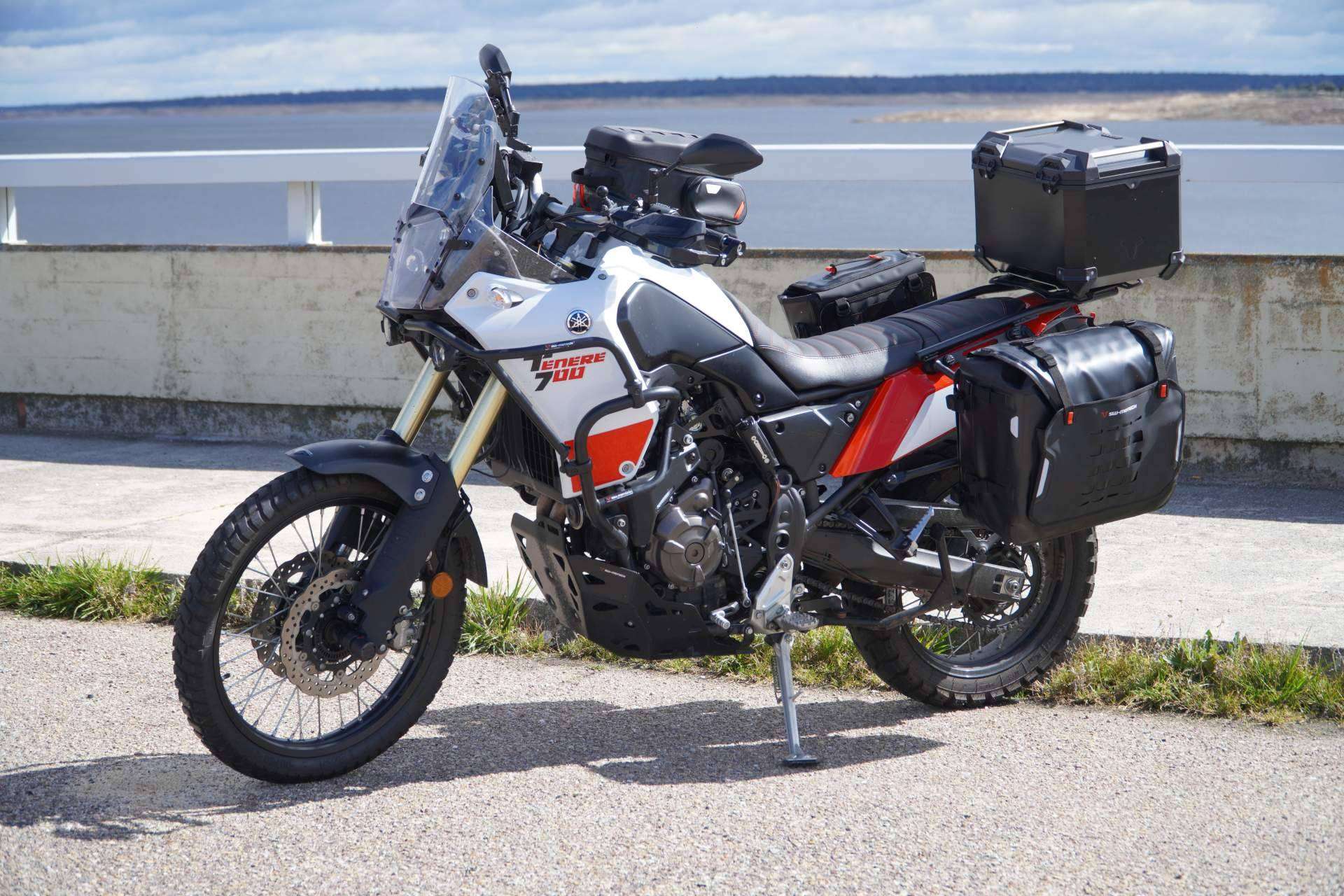 Este verano, no dejarse nada en casa es posible con el equipaje para moto de SW-MOTECH