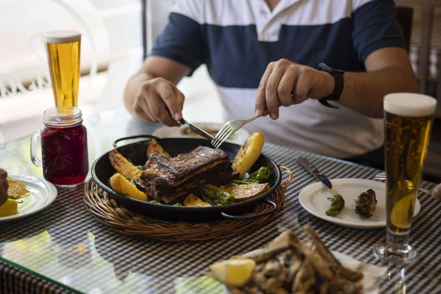 Una amplia variedad de tapas para todos los gustos en la Barceloneta con Pasa Tapas