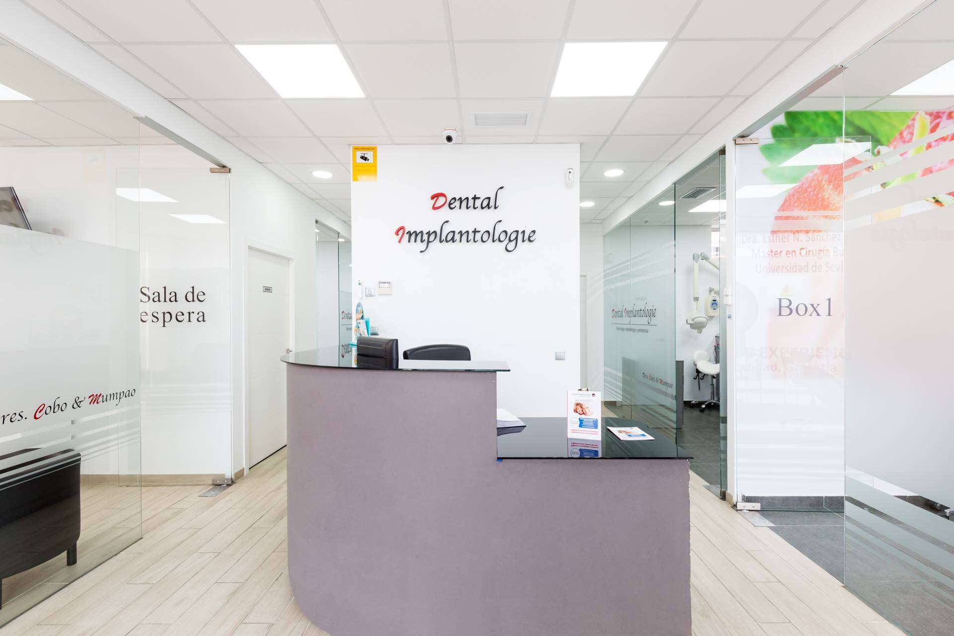 Dental Implantologie y sus tratamientos de ortodoncia invisible