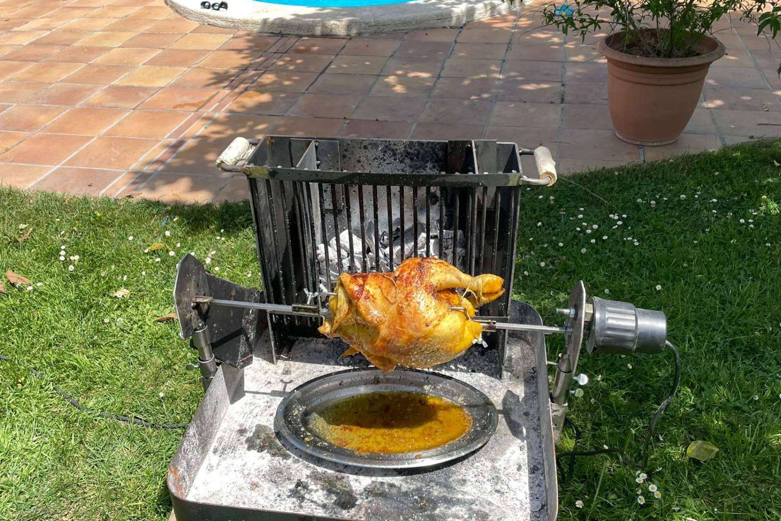Asadores con leña o carbón que se adaptan a cualquier ocasión, disponibles en Gaudir amb Foc