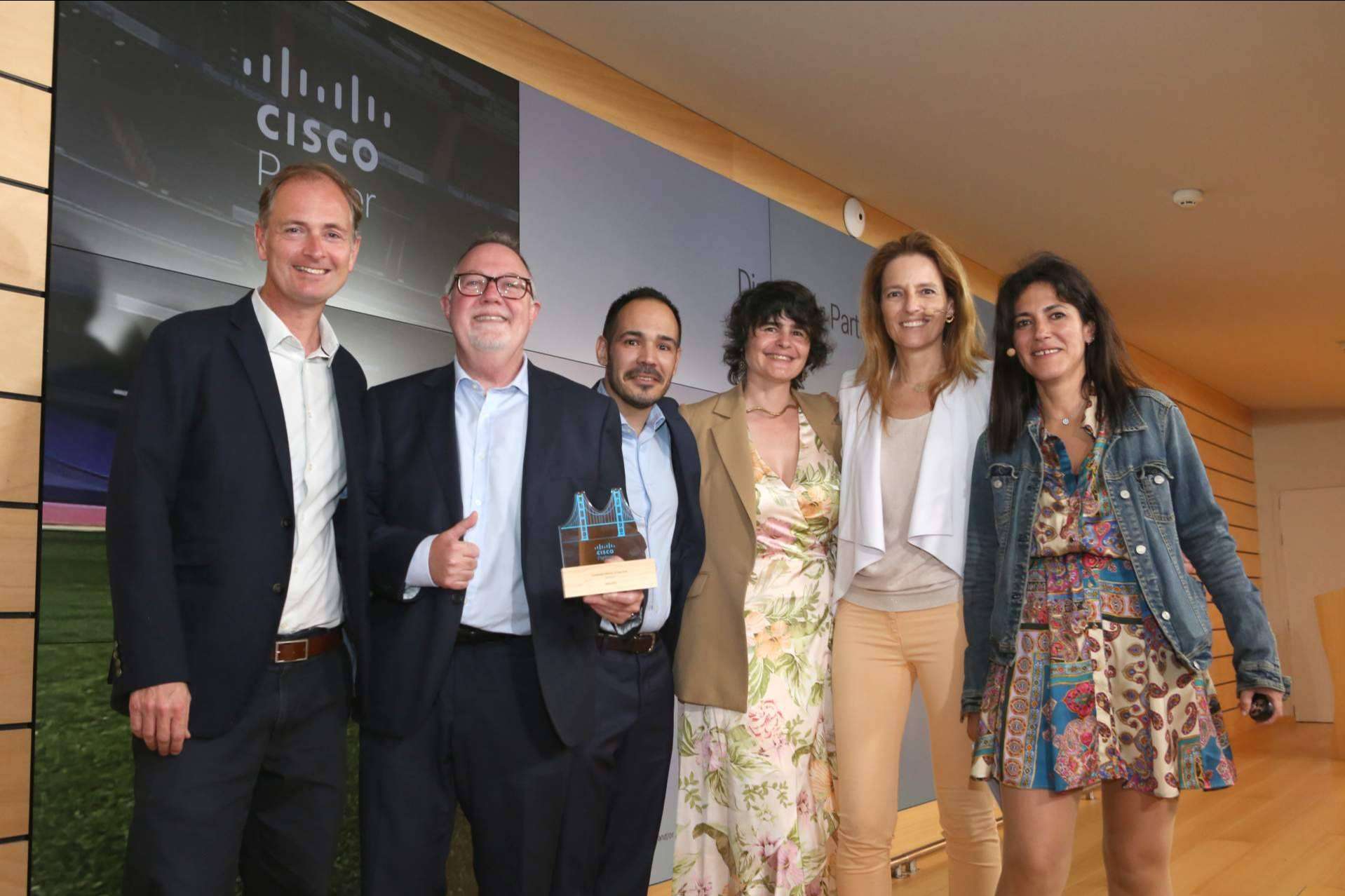 Distributor Partner of the Year de Cisco, Comstor