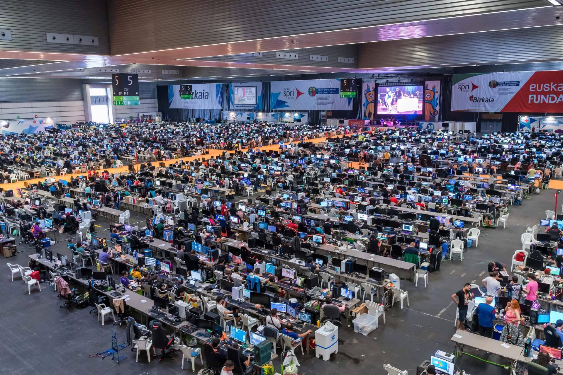Euskal Encounter 31 volverá a llenar el BEC de aficionados a la tecnología con decenas de actividades programadas